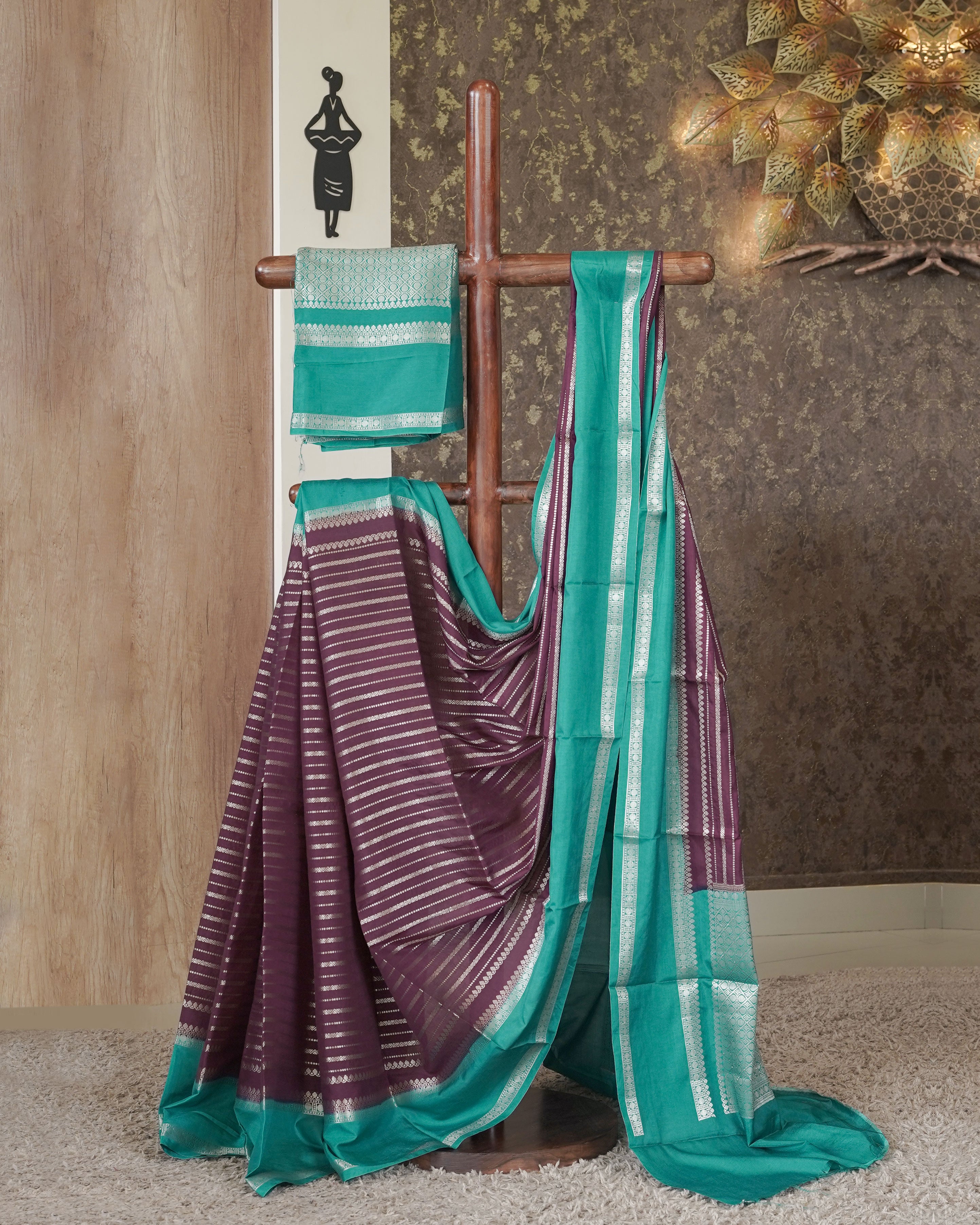 Load image into Gallery viewer, Crape Silk Saree- 4812
