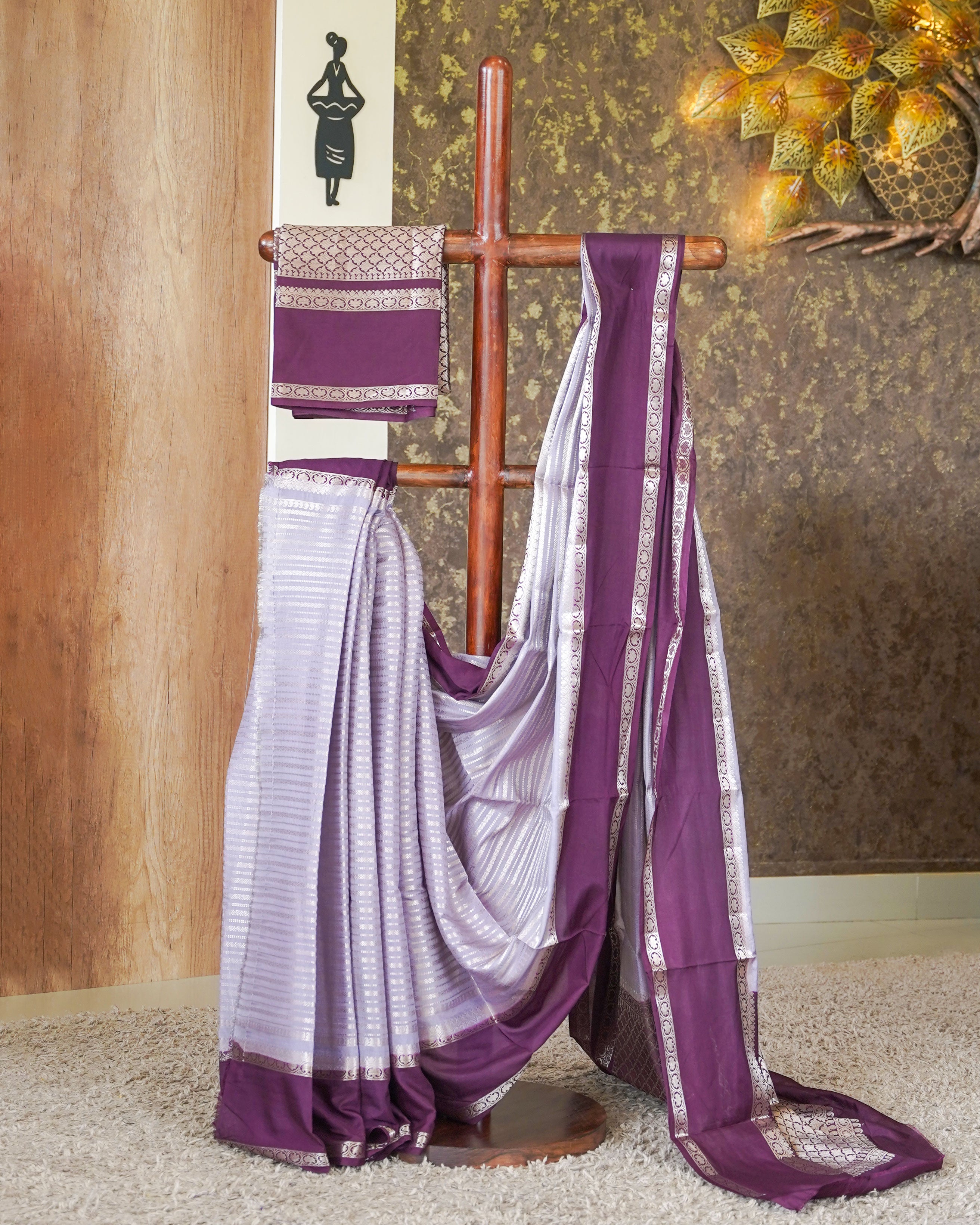 Load image into Gallery viewer, Crape Silk Saree- 4812