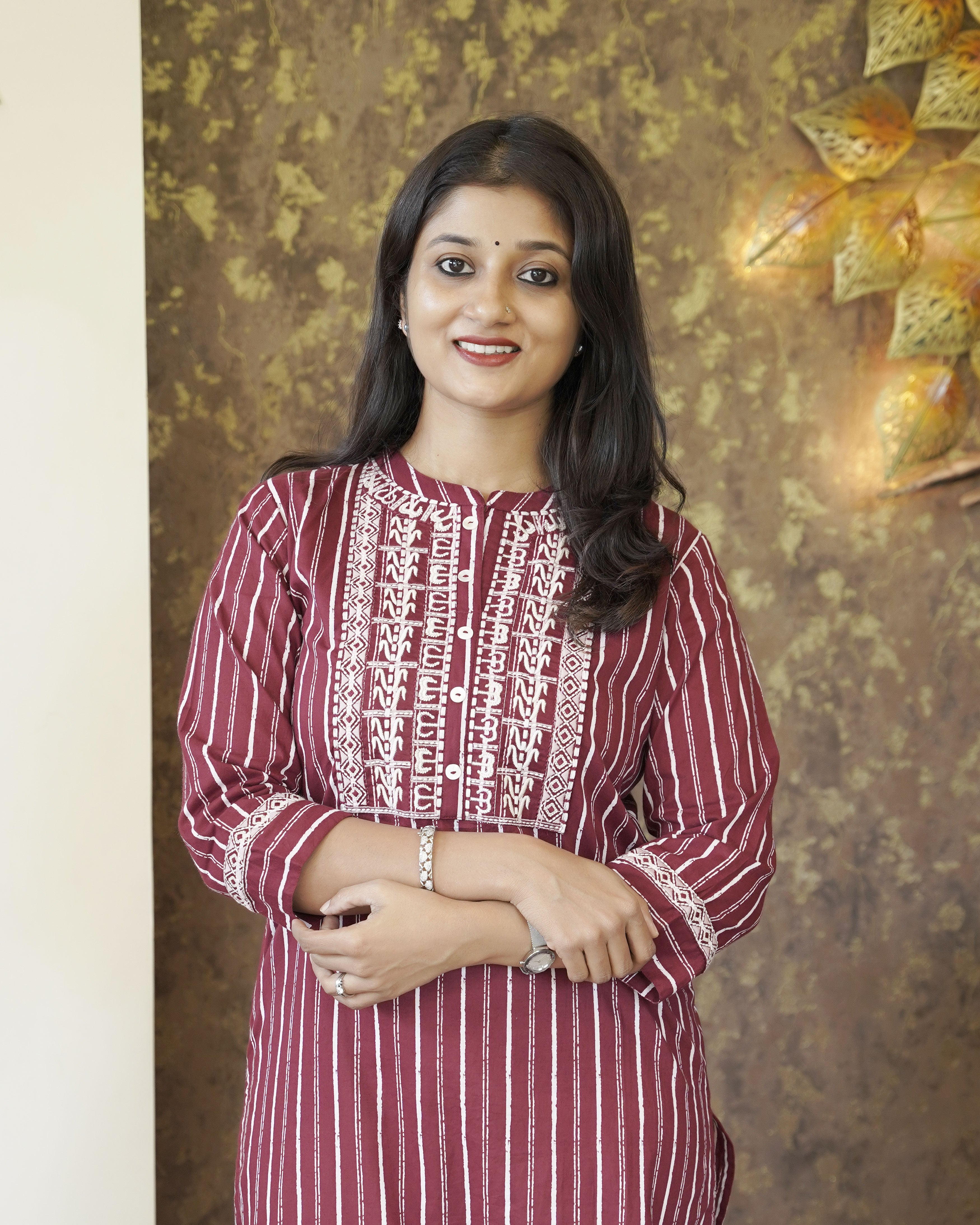 Load image into Gallery viewer, Pure Cotton Slitted Kurti- 00128