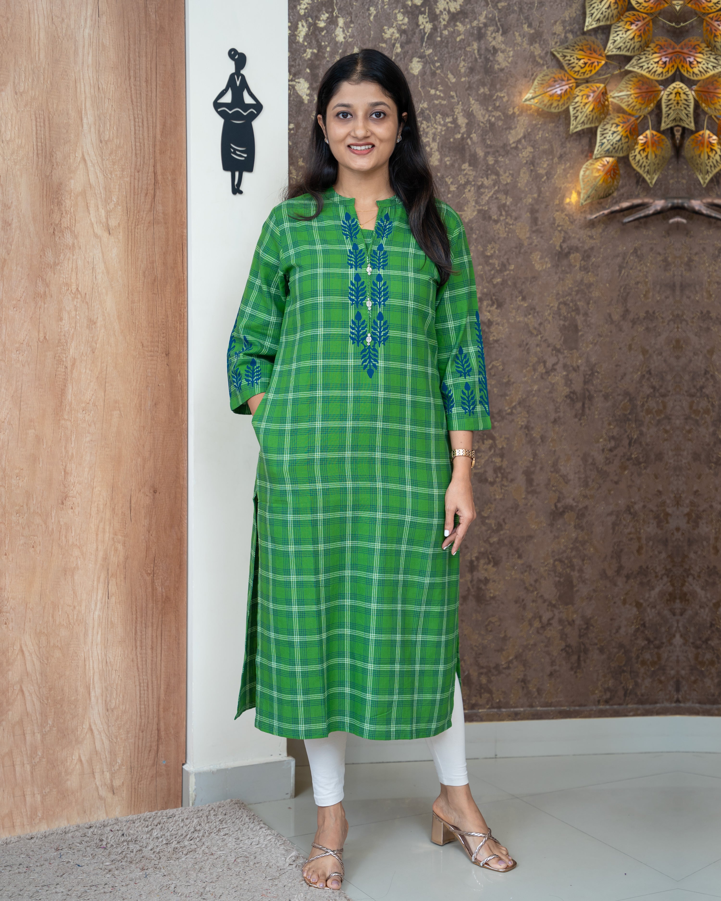 Load image into Gallery viewer, Pure Cotton kurti- 4975