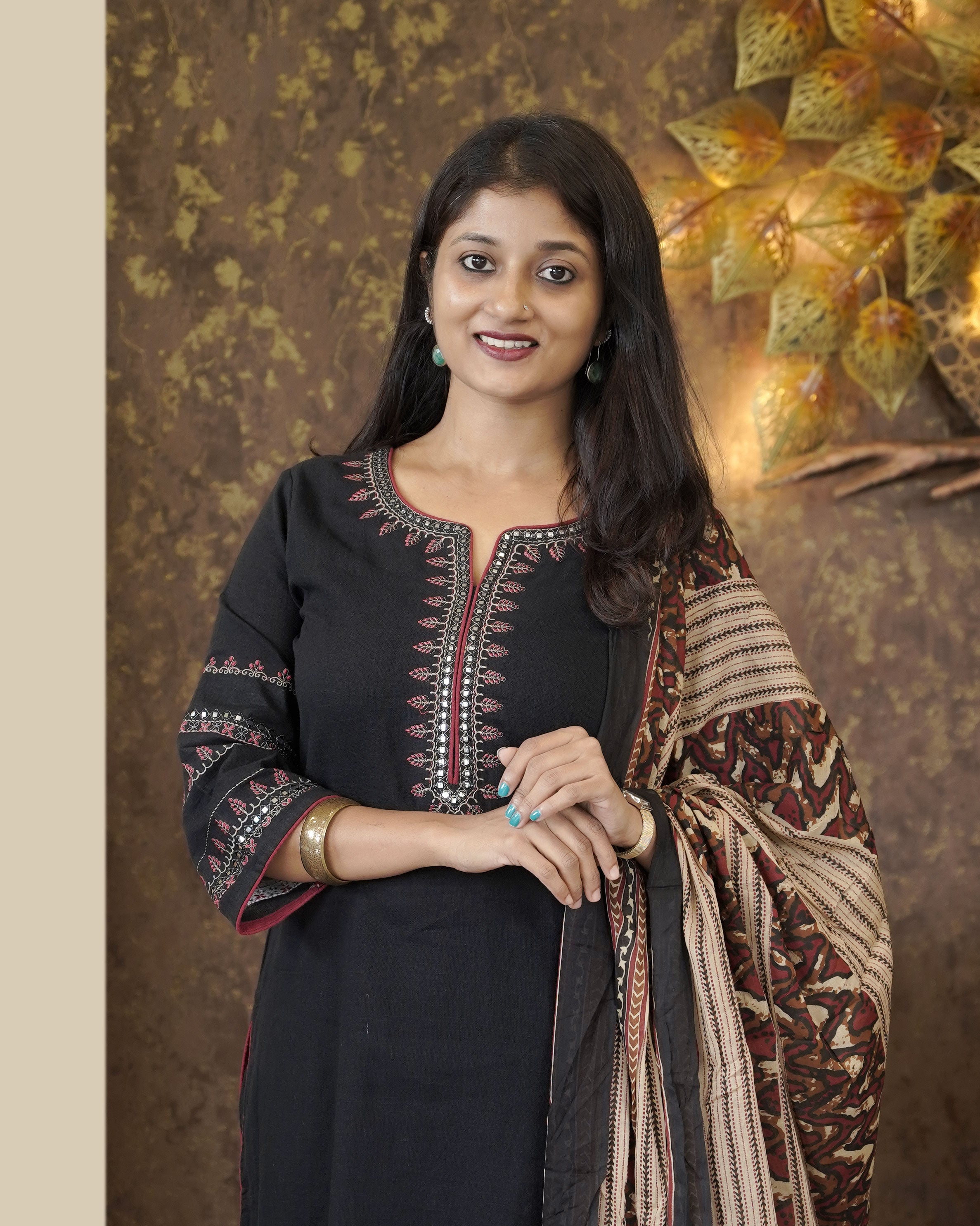 Load image into Gallery viewer, Pure Cotton Slitted Kurti Set-00269