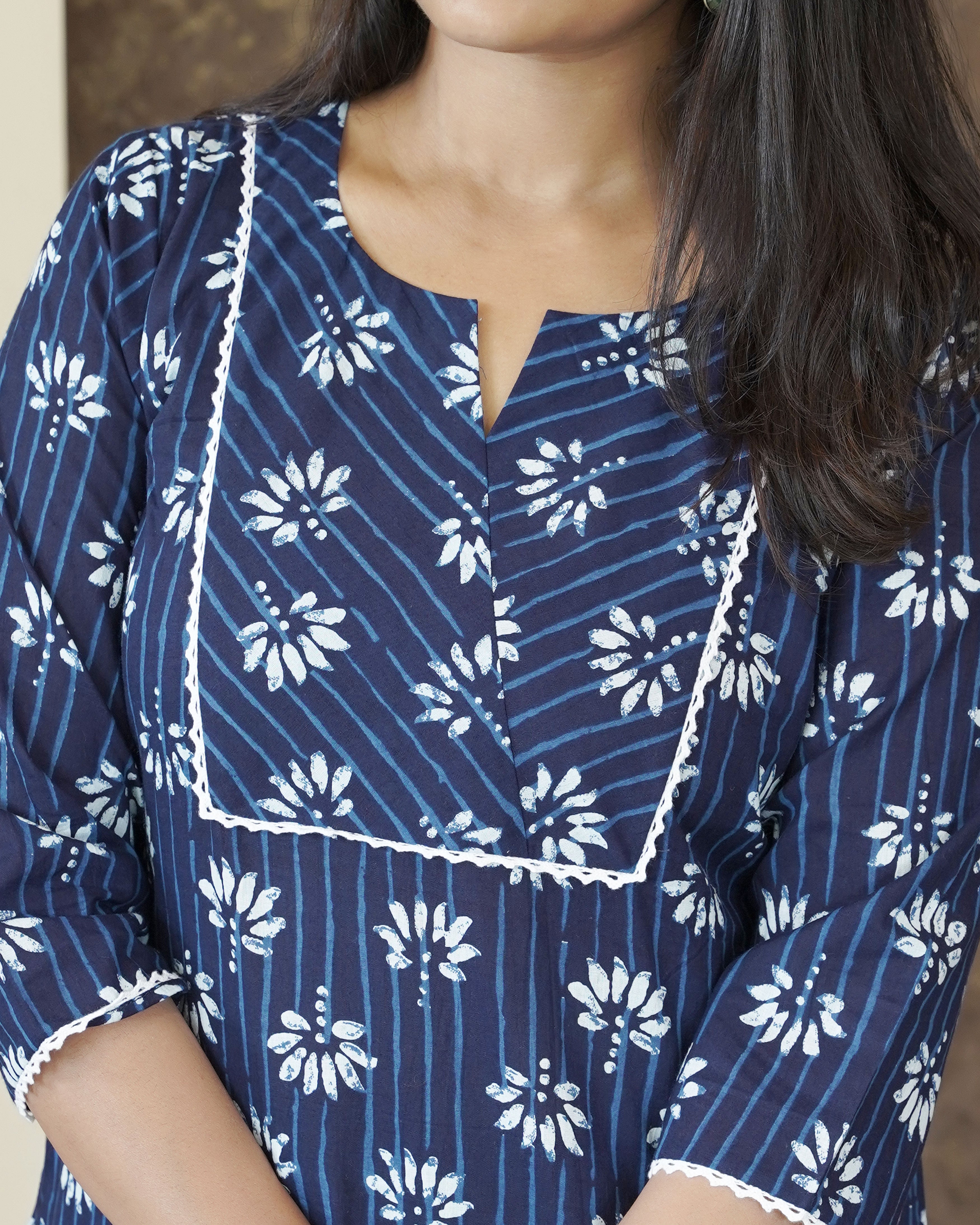 Load image into Gallery viewer, Pure Cotton Slitted Kurti(Pre-Order)-00268