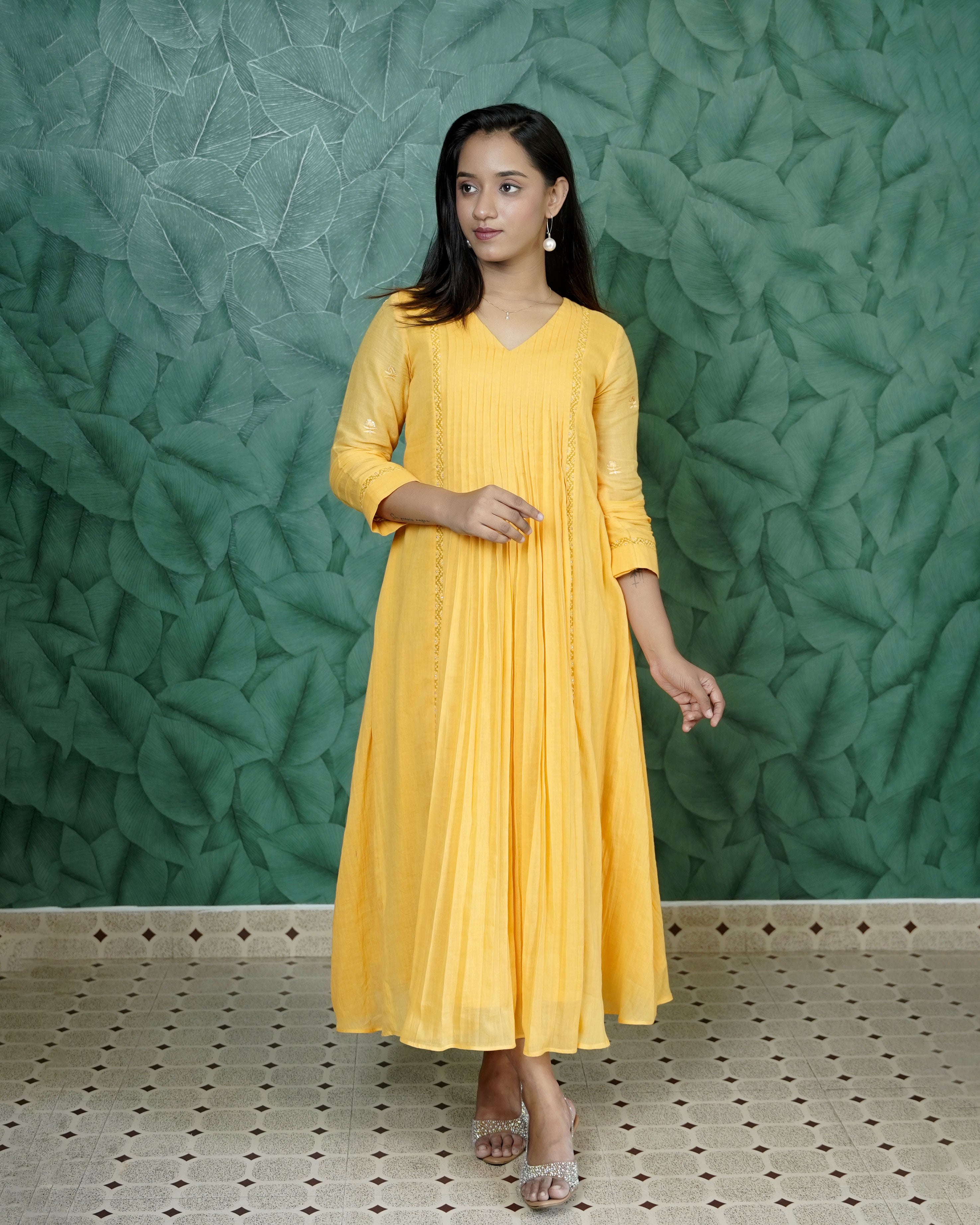 Load image into Gallery viewer, Pure Mull Cotton A-line Kurti(Pre-Order)-0428