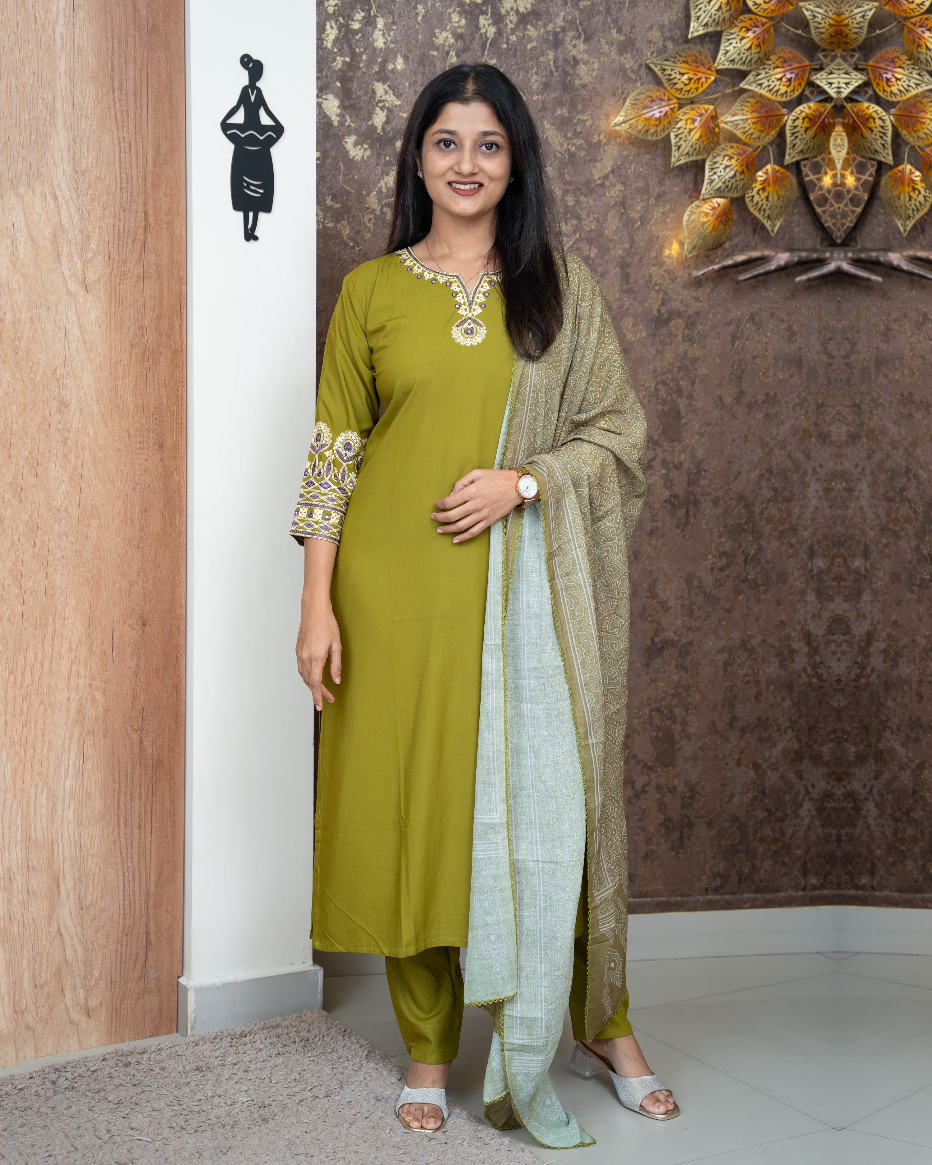 Load image into Gallery viewer, Rayon Suit-5183