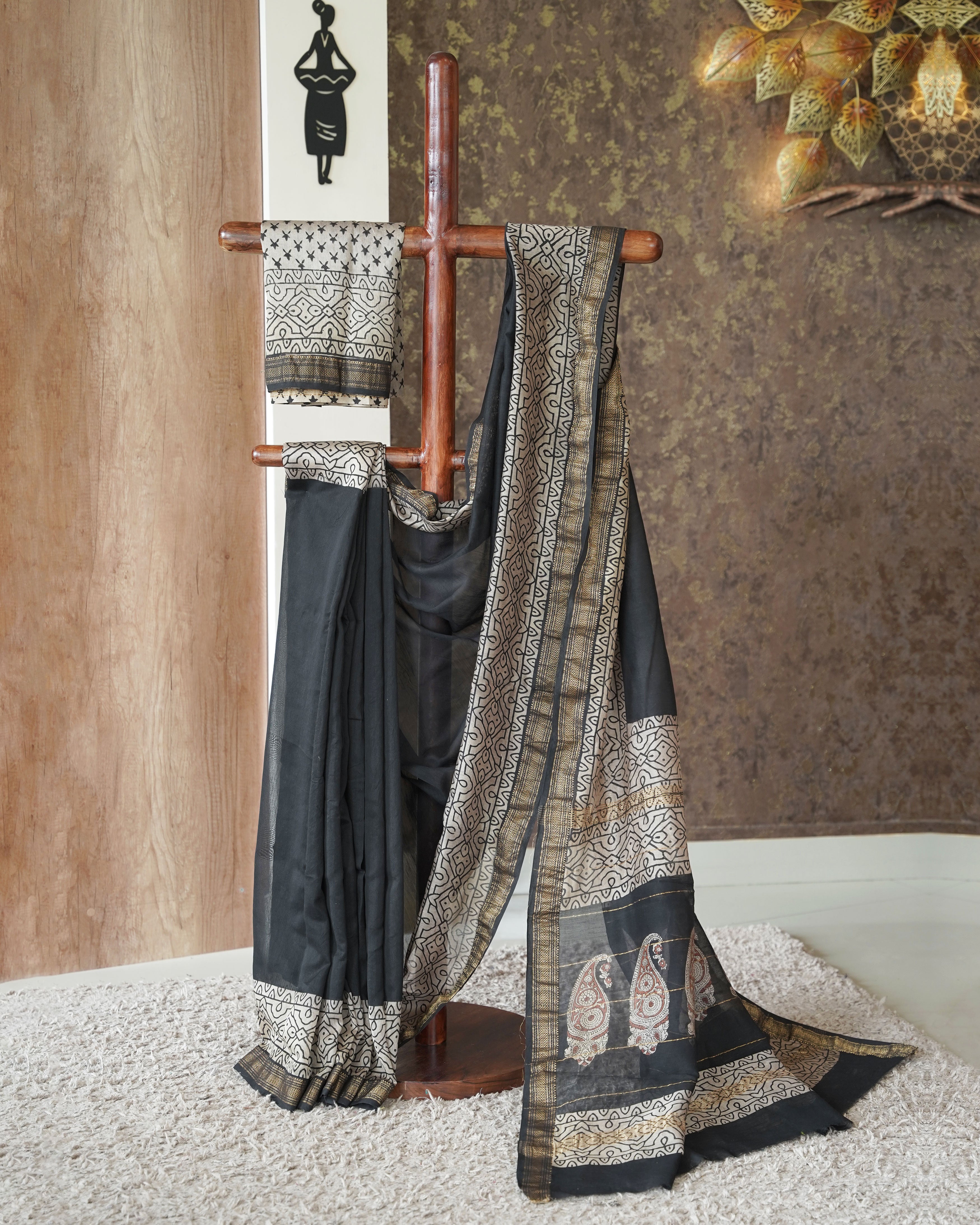 Load image into Gallery viewer, Maheshwari Silk Saree-0472