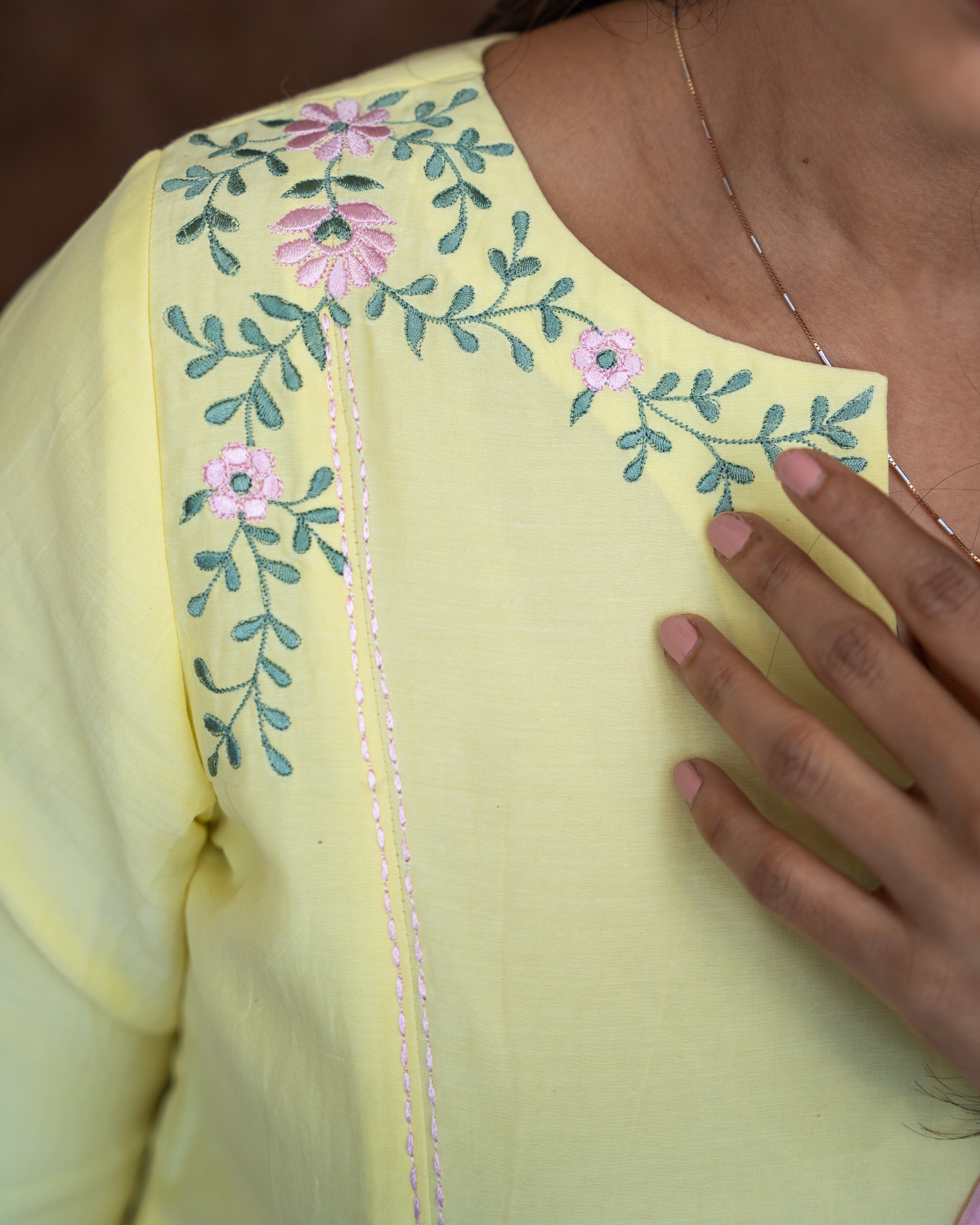 Load image into Gallery viewer, Mul Chanderi Designer Kurti(Pre-Order)-858