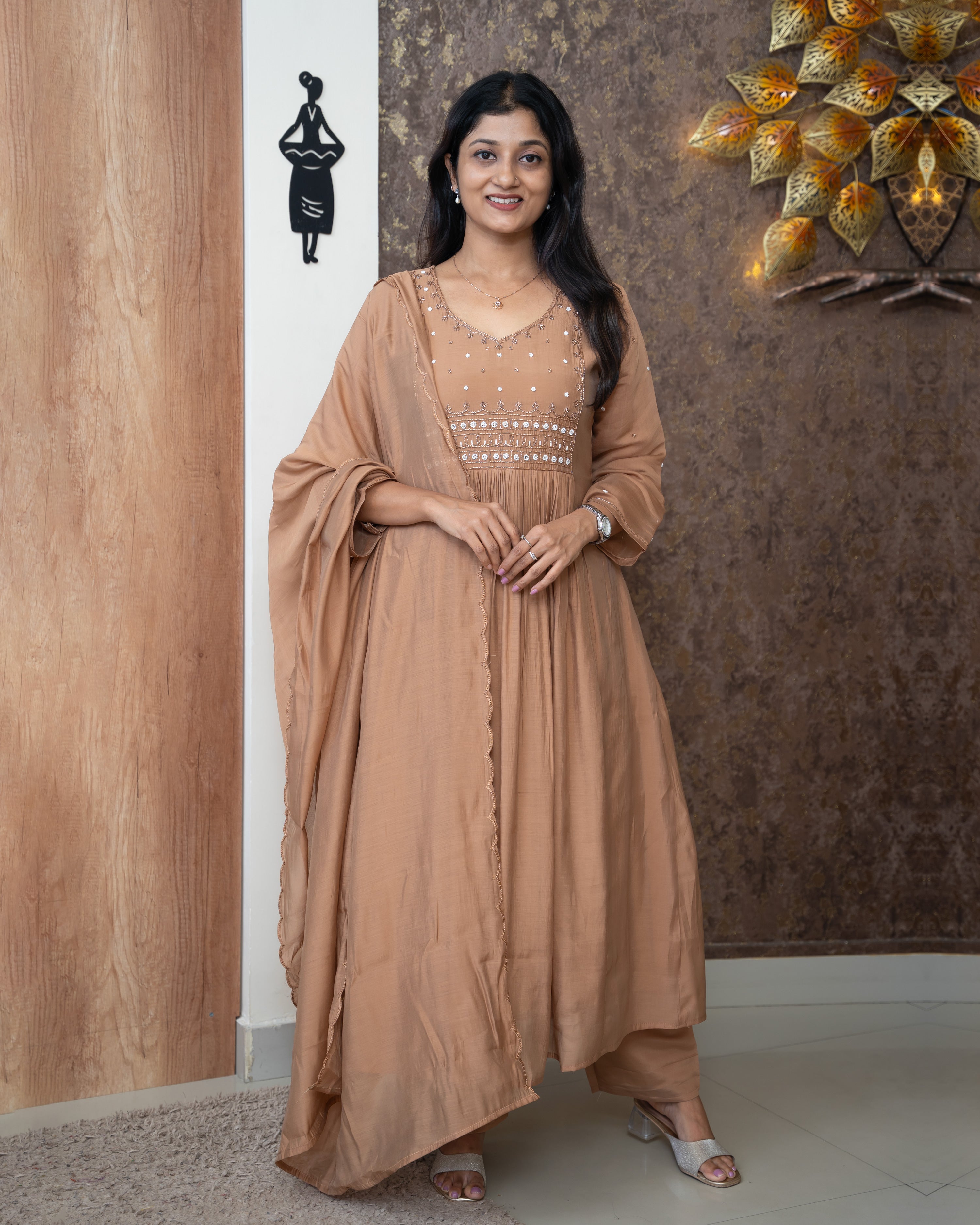 Load image into Gallery viewer, Mul Chanderi Suit-5501