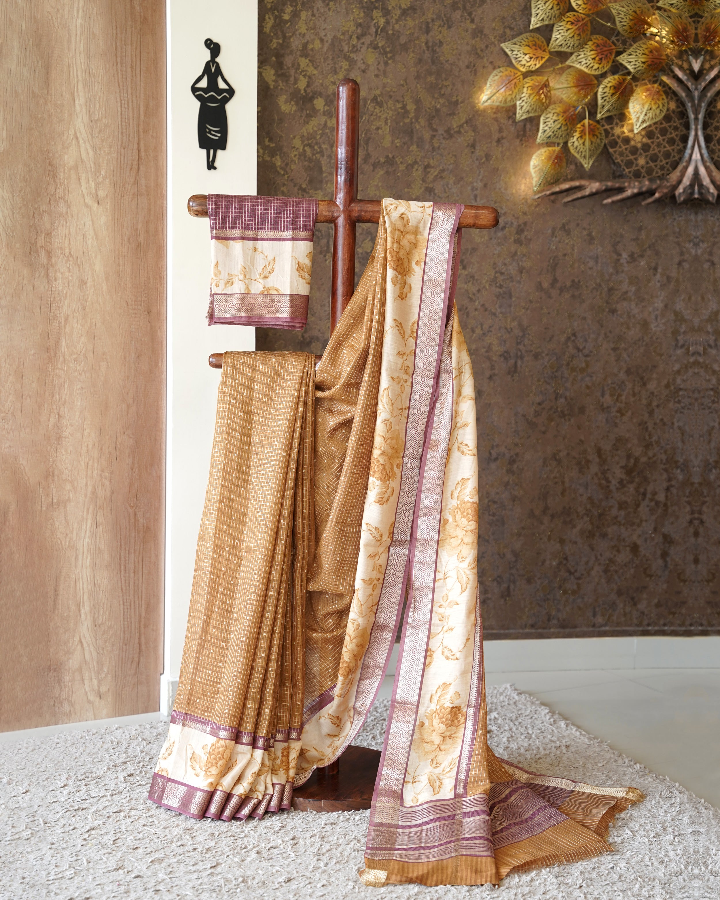Load image into Gallery viewer, Crepe Silk Saree-0897