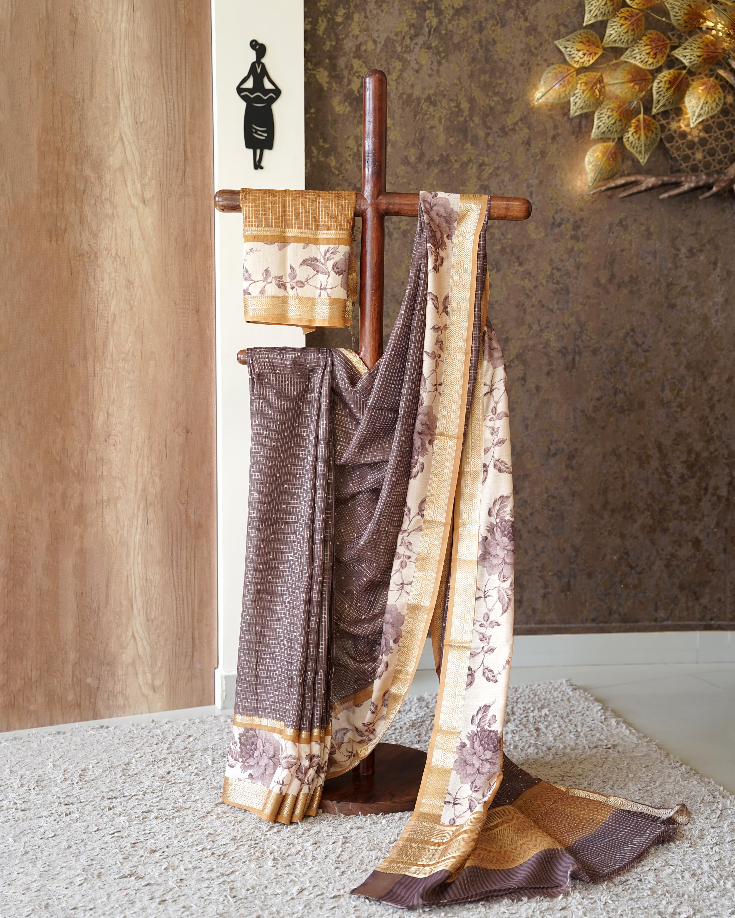 Load image into Gallery viewer, Crepe Silk Saree-0897