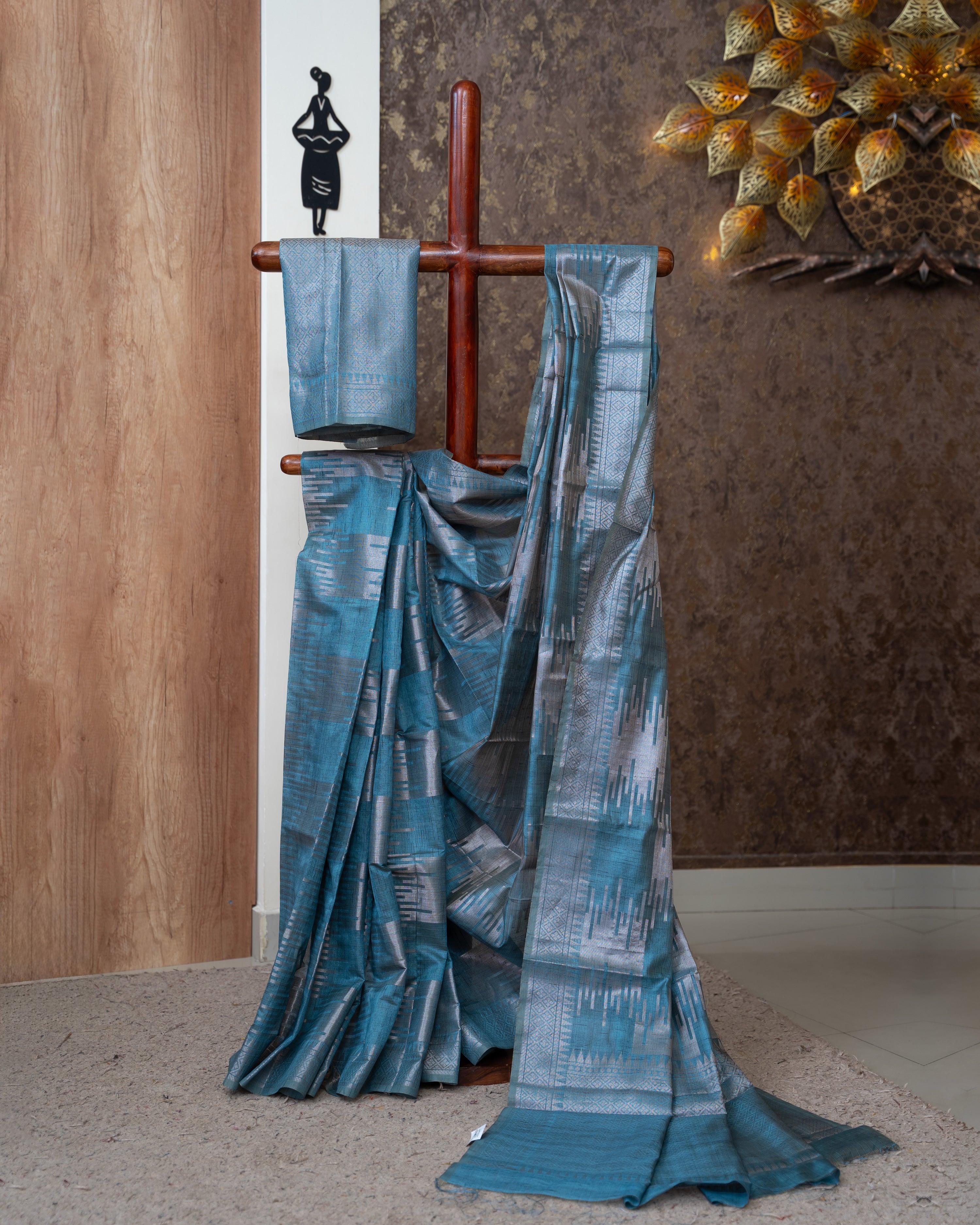 Load image into Gallery viewer, Semi Silk Saree-5778