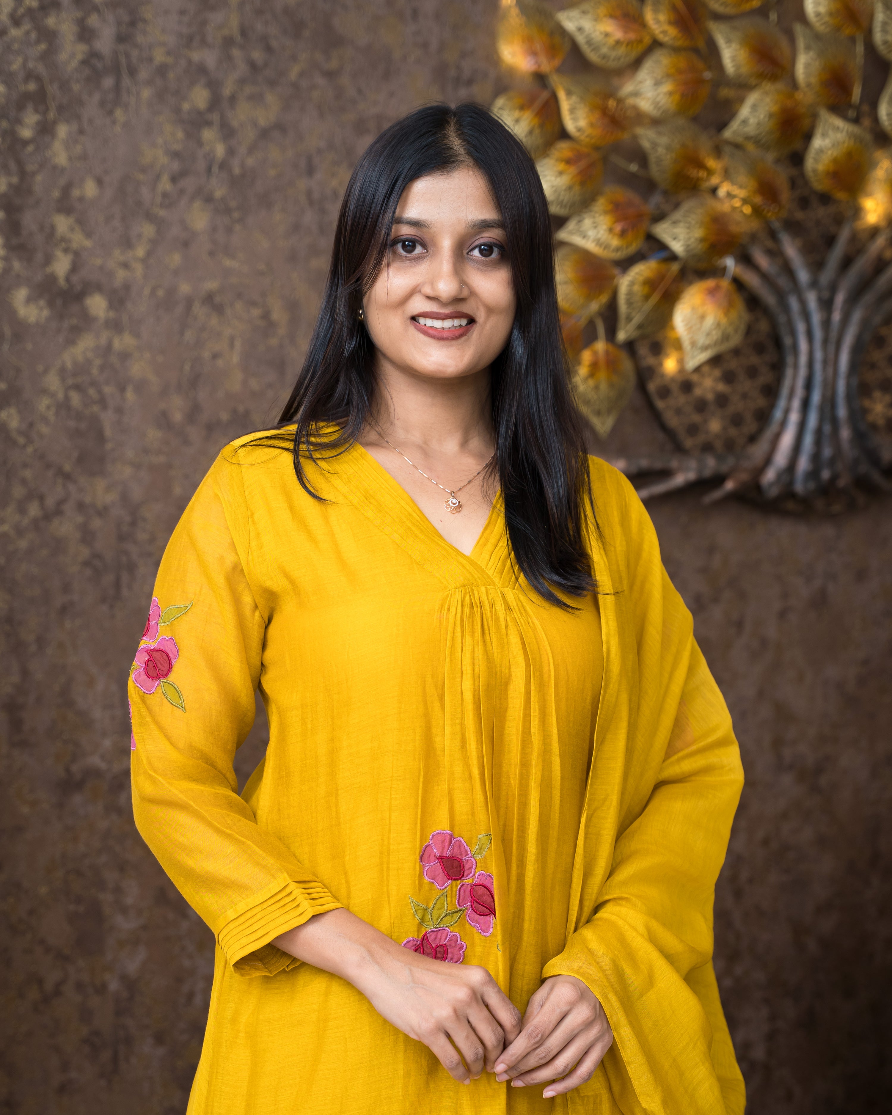 Load image into Gallery viewer, Mul Chanderi Suit