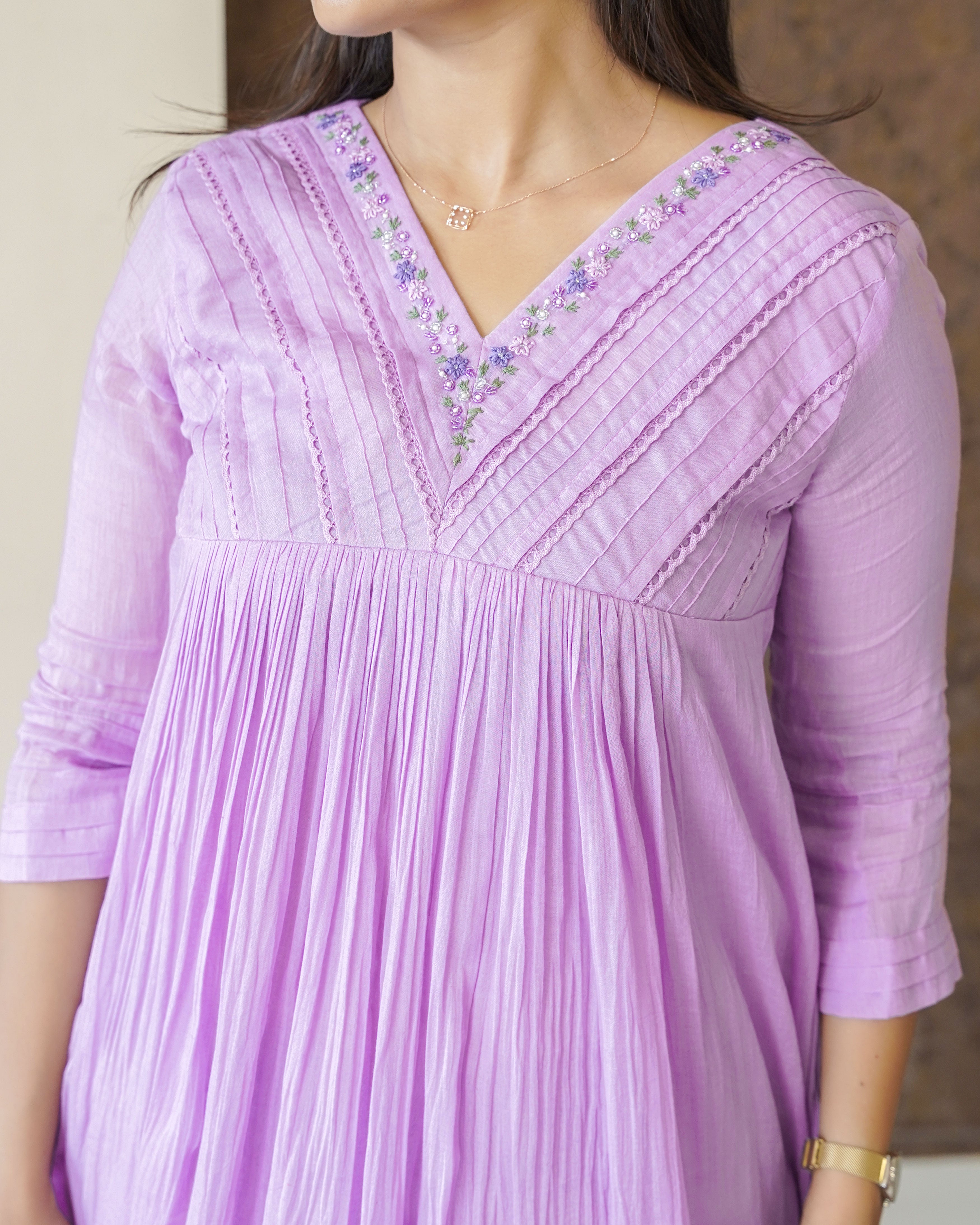 Load image into Gallery viewer, Mul Cotton Designer Kurti( Pre-Order)-1701