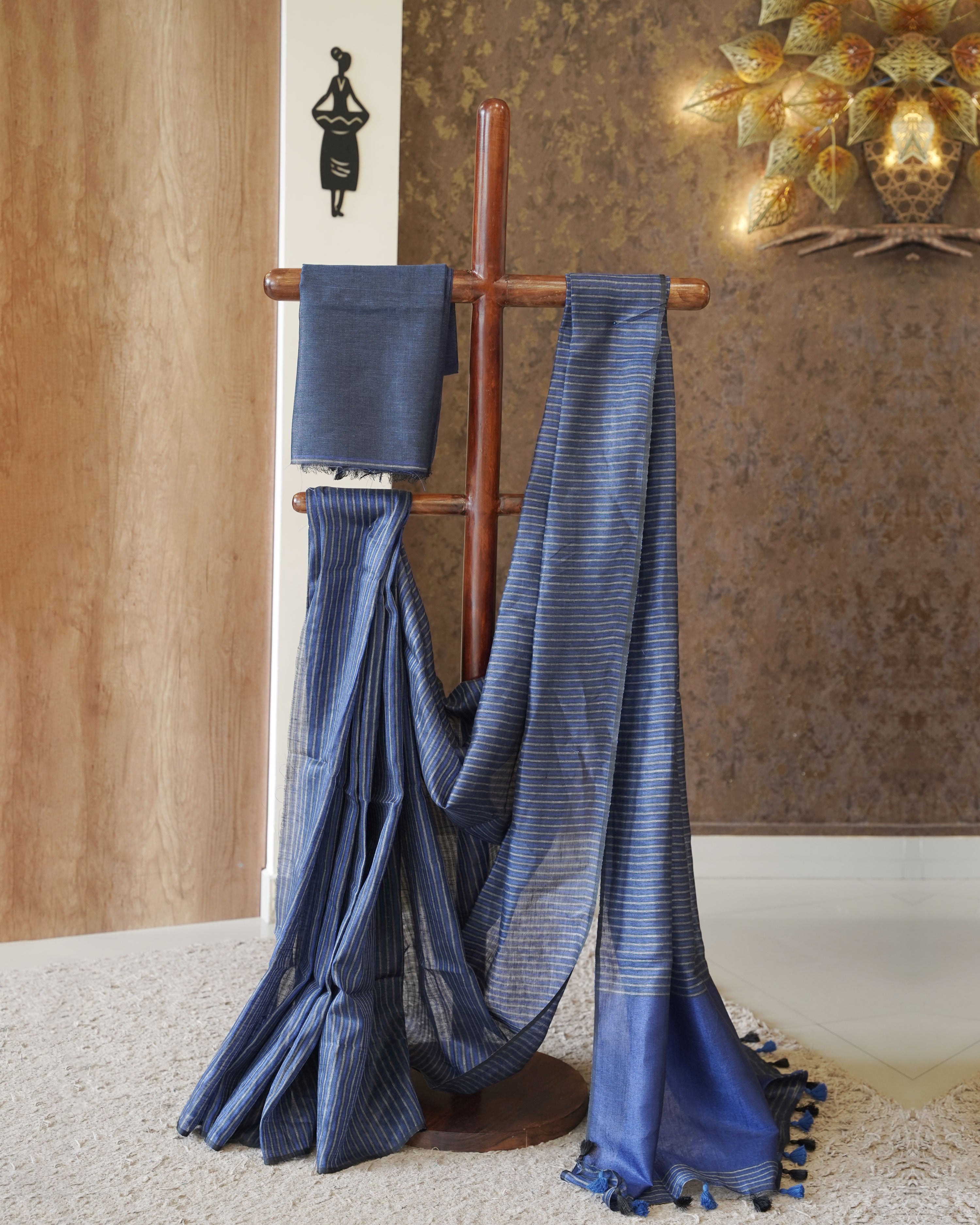 Load image into Gallery viewer, Pure Linen Saree(Pre-Order) - 2447