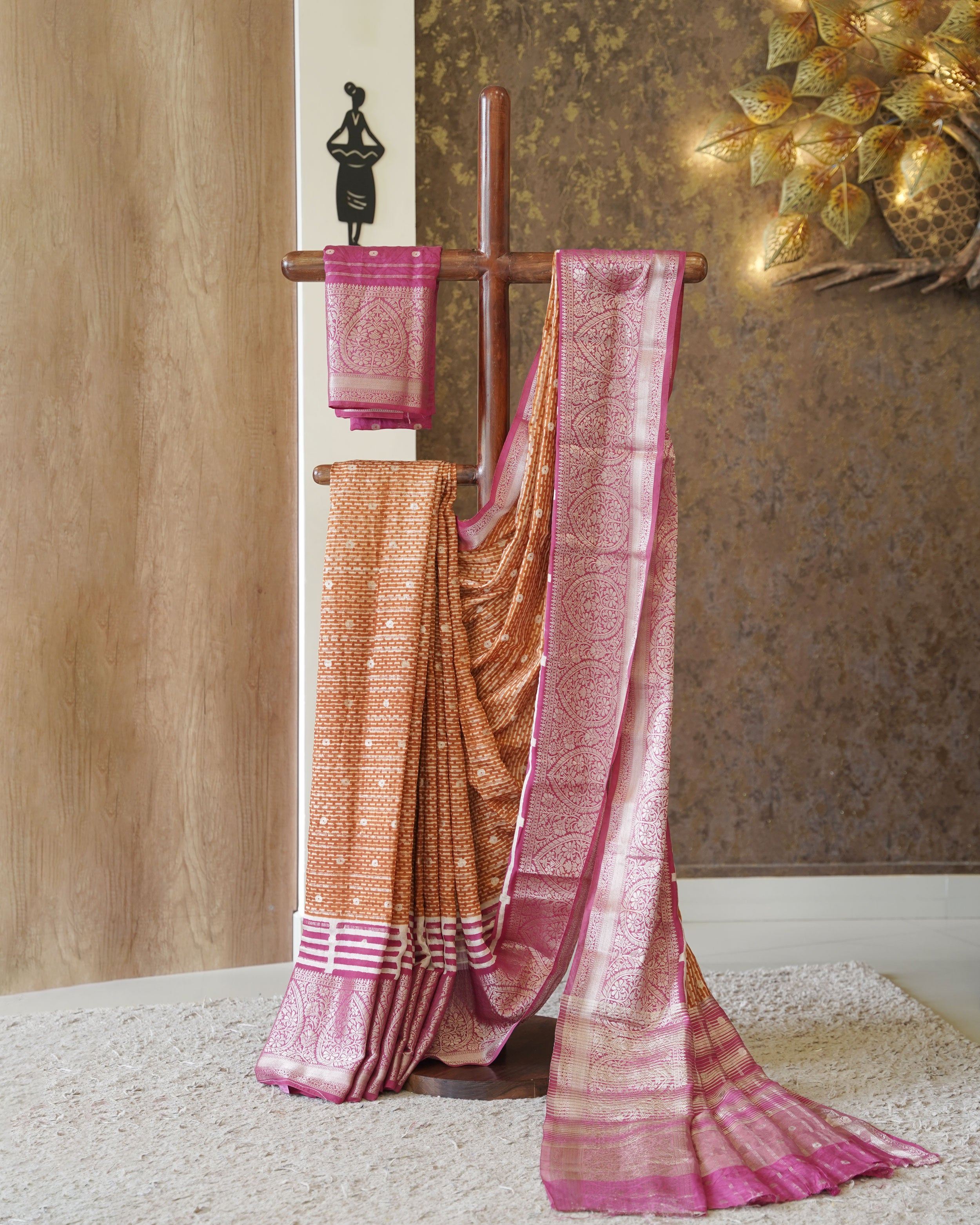 Load image into Gallery viewer, Crape Silk Saree-2529