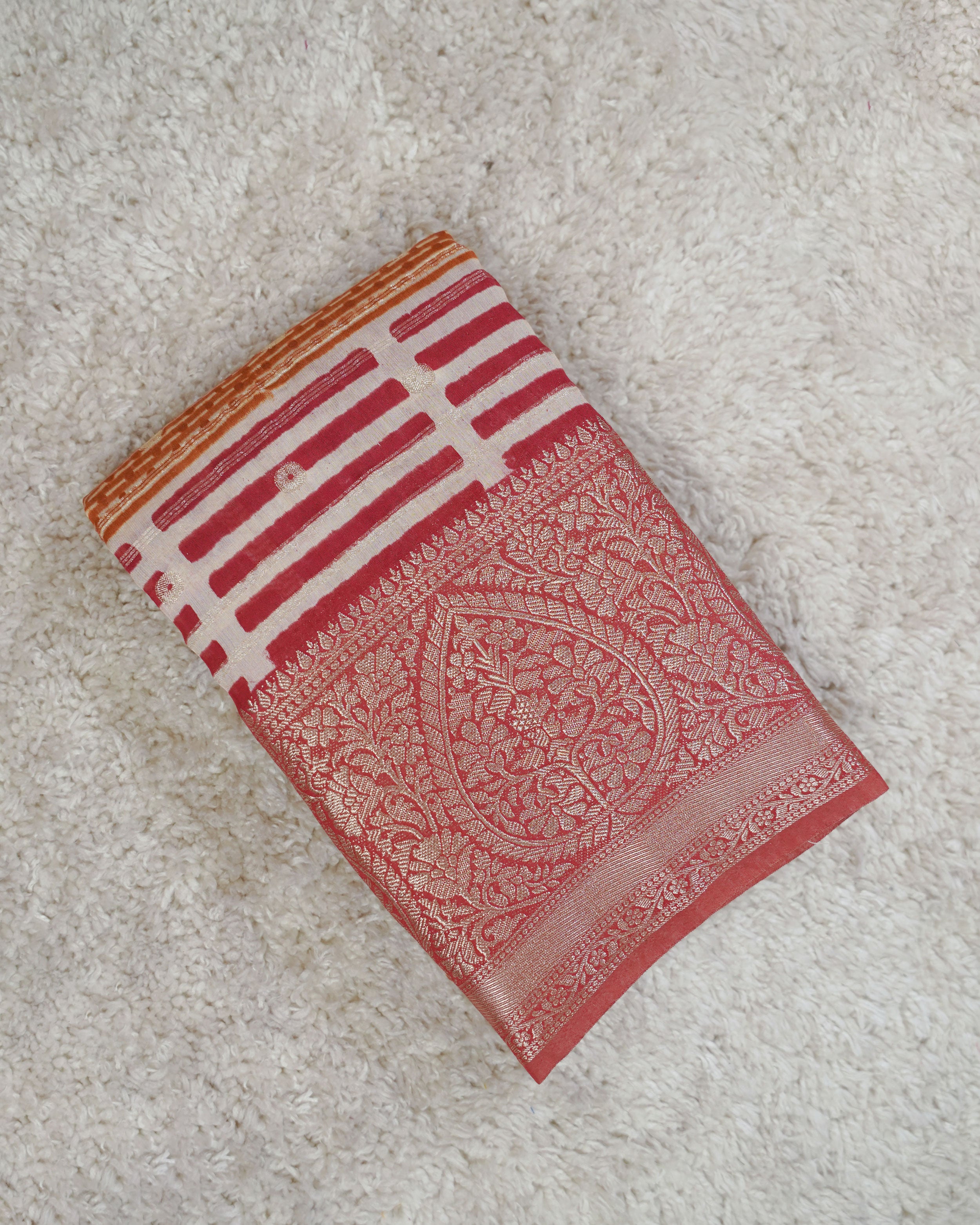 Load image into Gallery viewer, Crape Silk Saree-2529