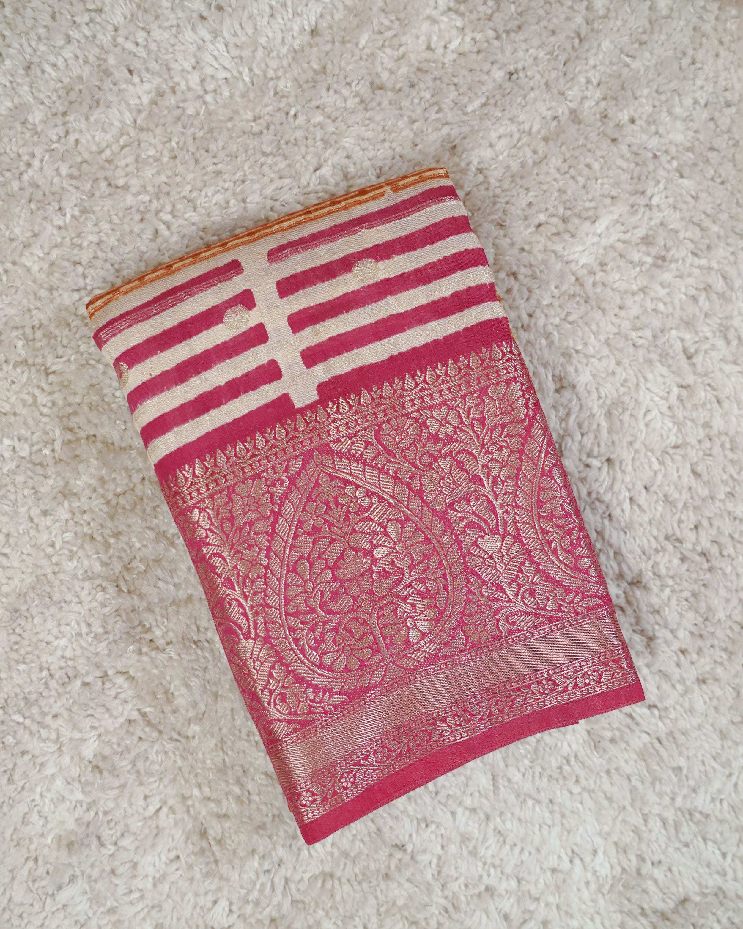 Load image into Gallery viewer, Crape Silk Saree-2529