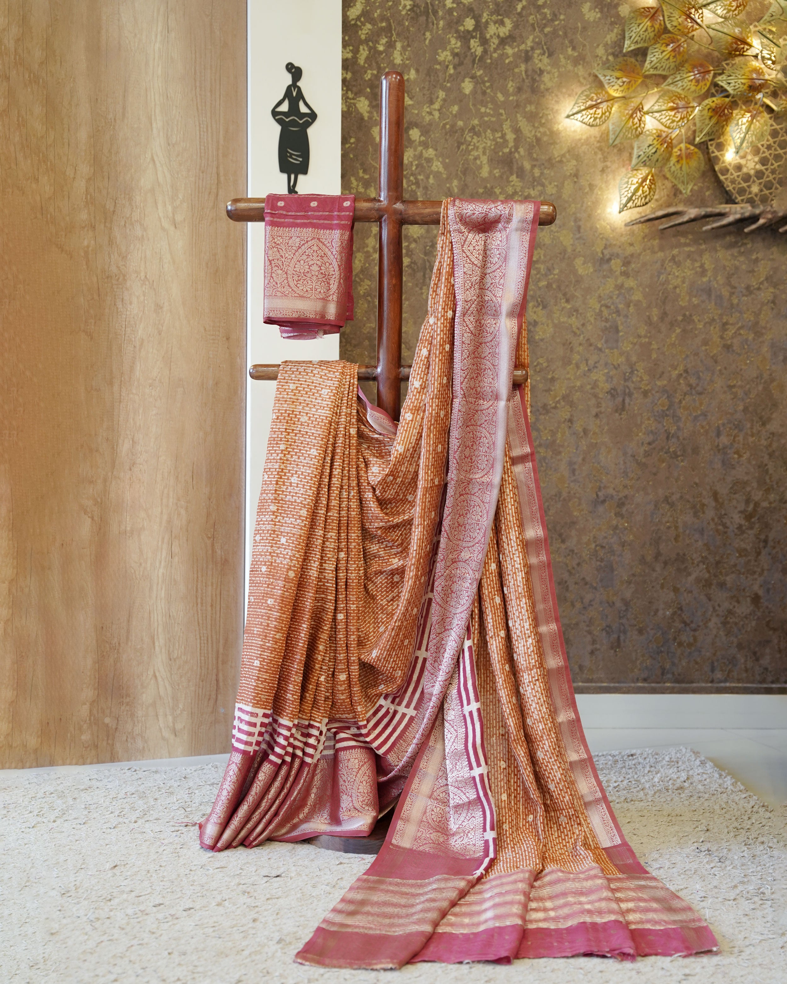 Load image into Gallery viewer, Crape Silk Saree-2529