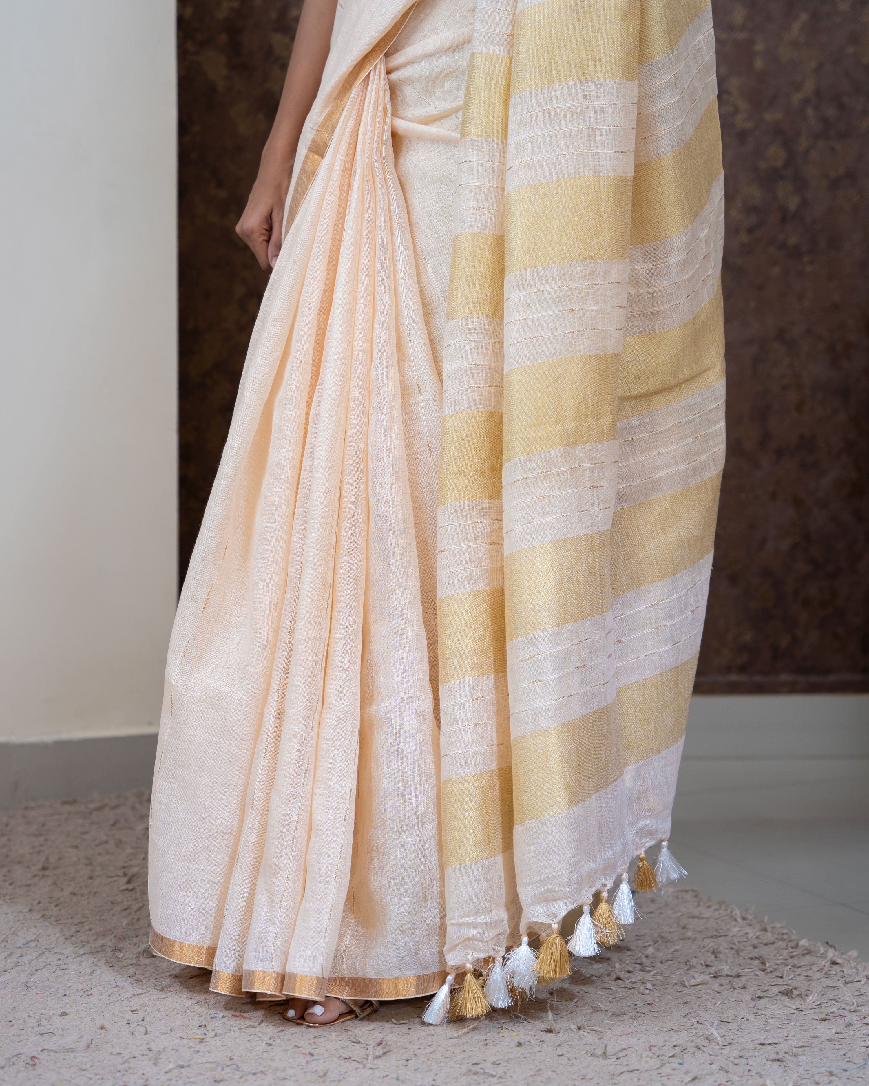 Load image into Gallery viewer, Pure Linen Saree-(Pre-Order)3532