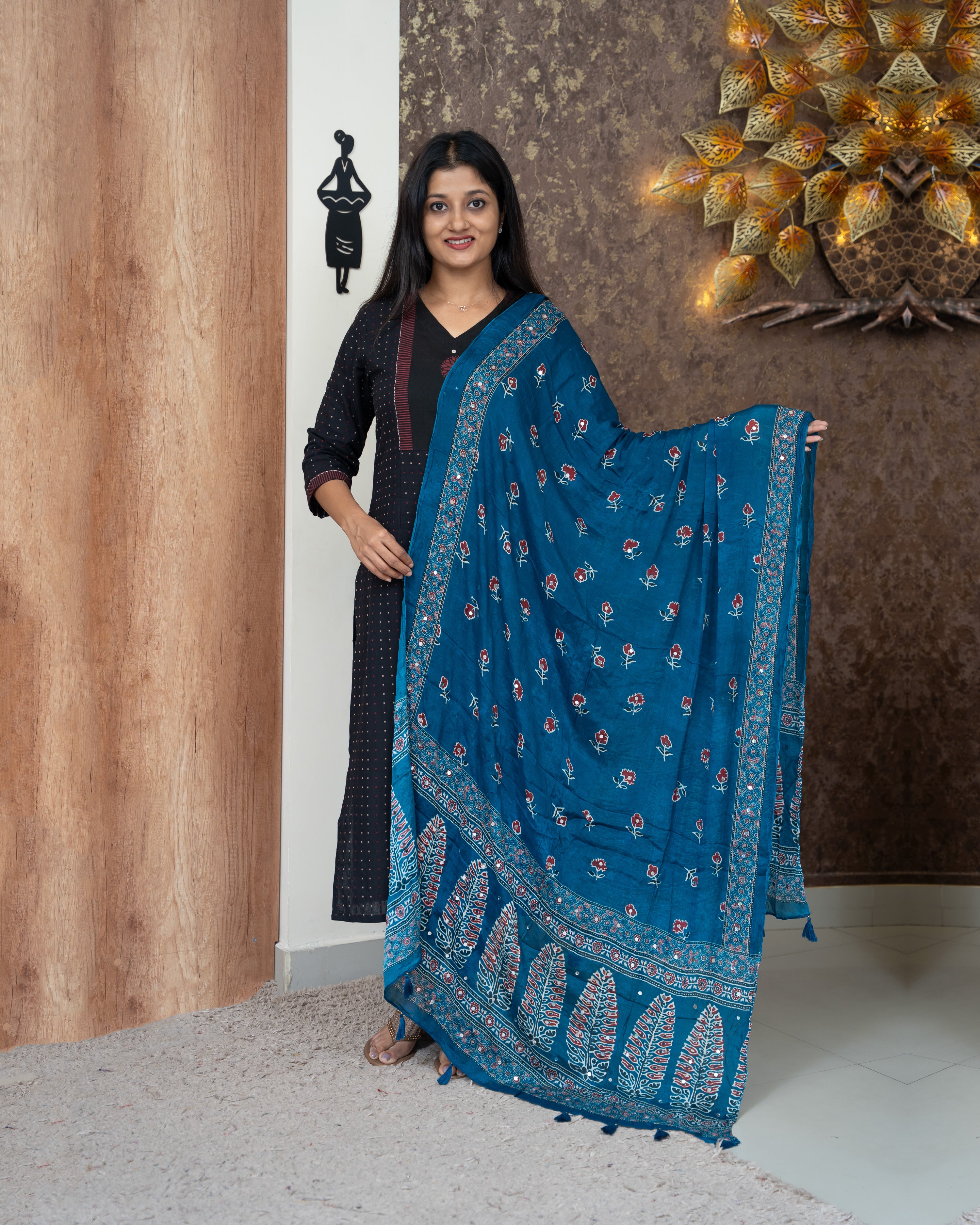 Load image into Gallery viewer, Crape Chinnon Dupatta-4131