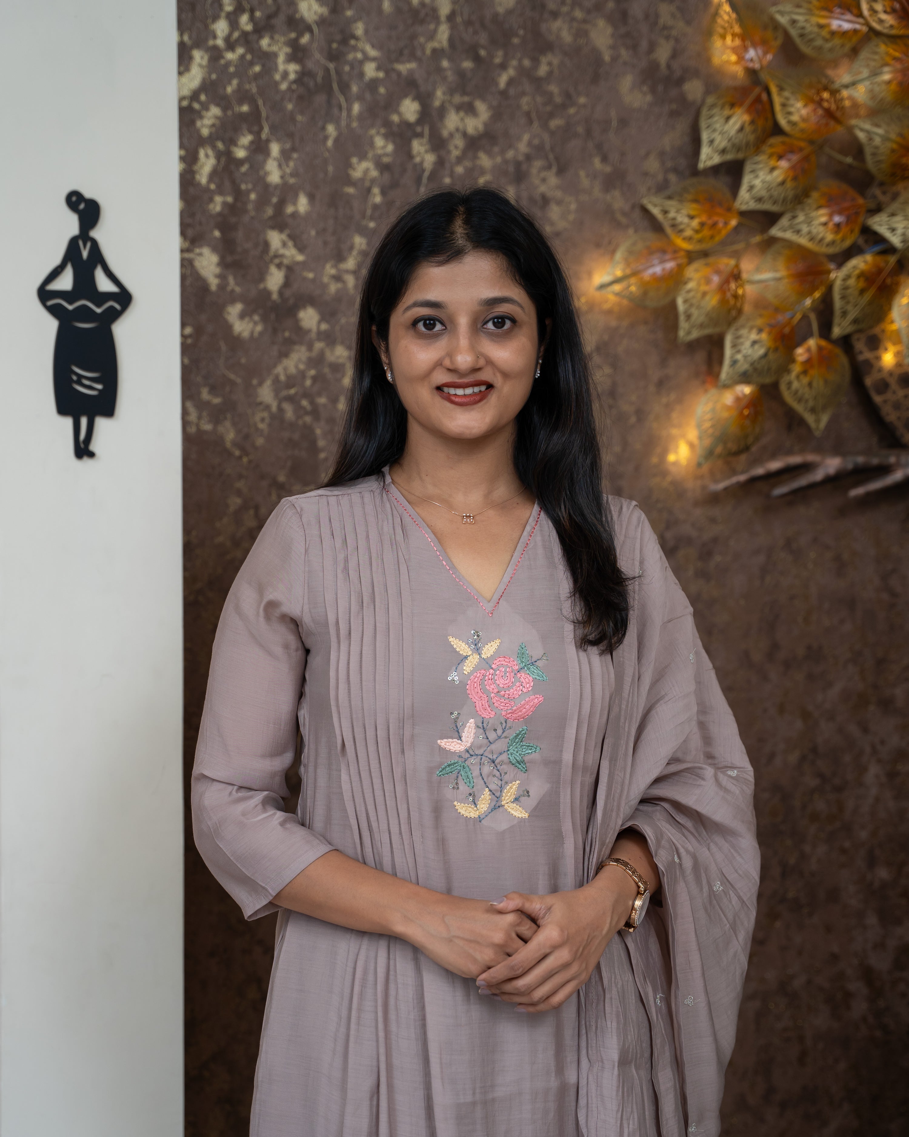 Load image into Gallery viewer, Mul Chanderi Suit-4191