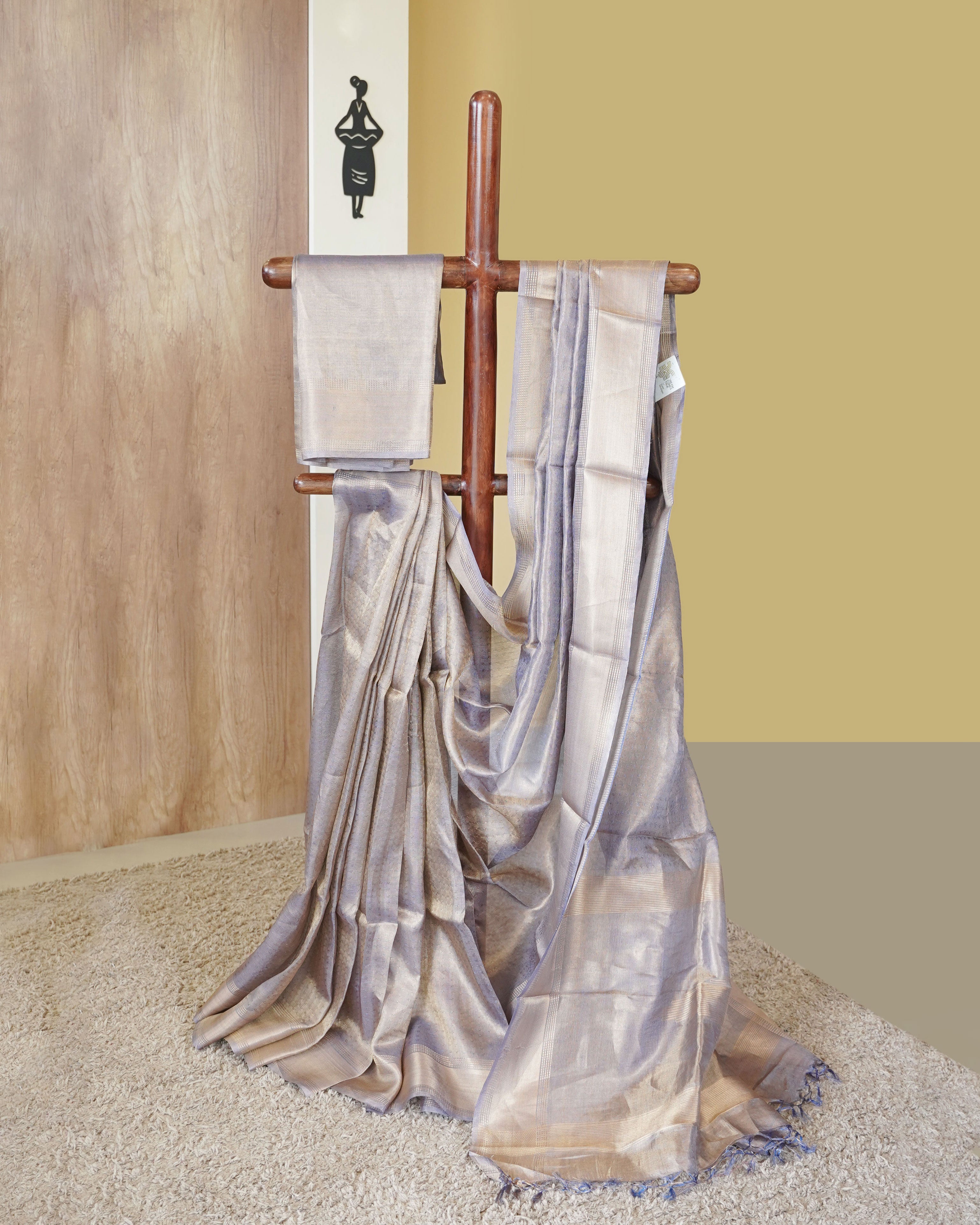 Load image into Gallery viewer, Pure Tissue Silk Saree-4822