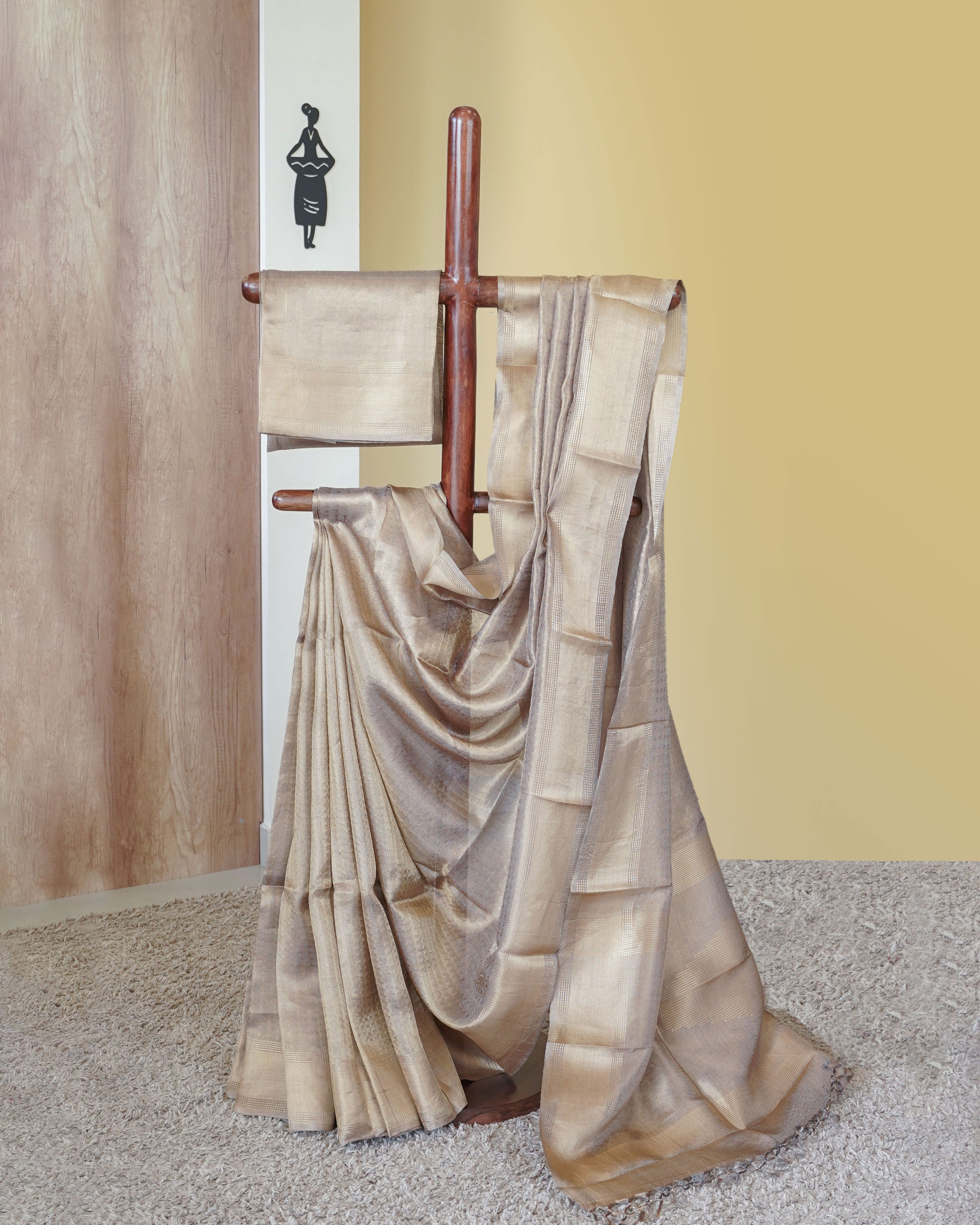 Load image into Gallery viewer, Pure Tissue Silk Saree-4822