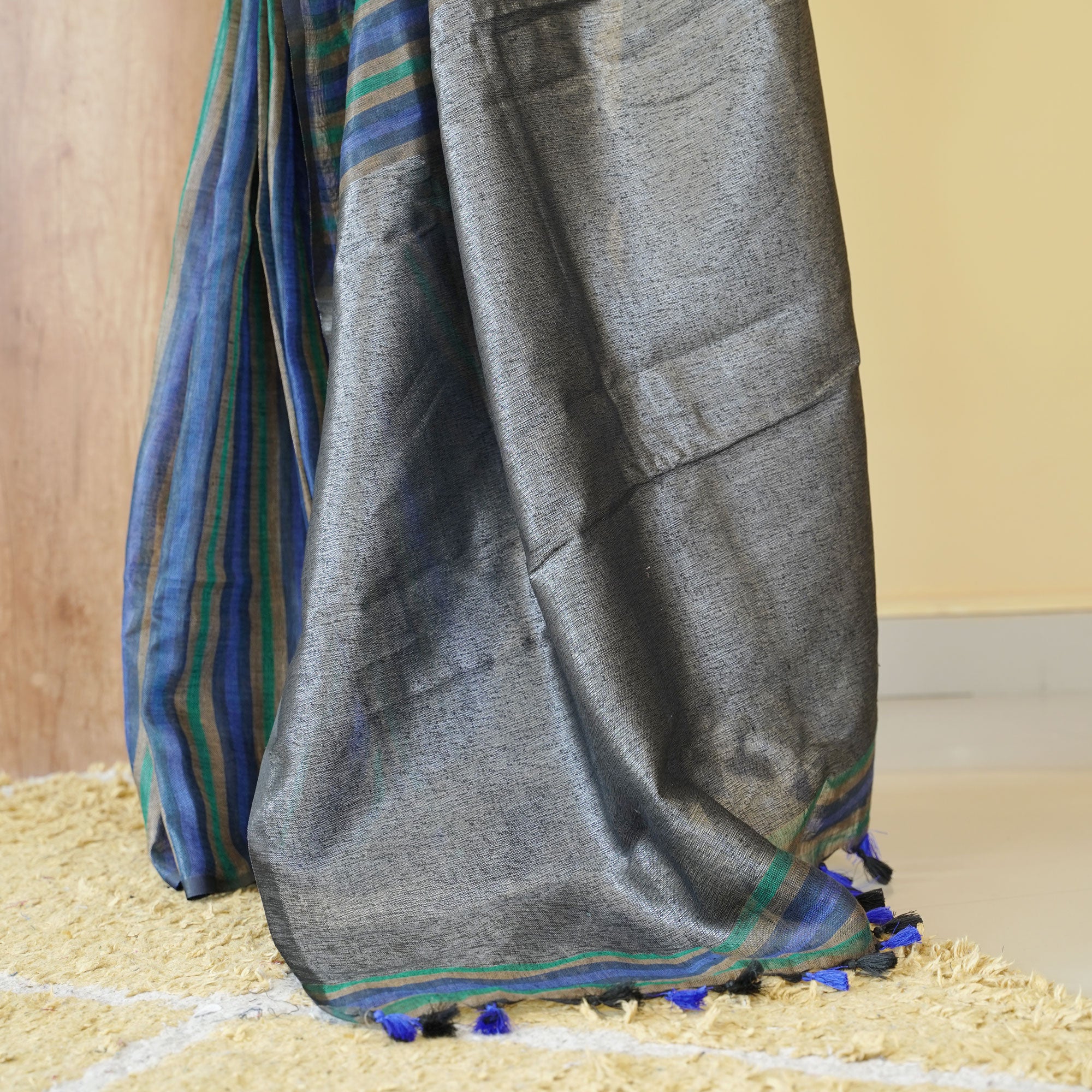 Load image into Gallery viewer, pure linen saree-4053( pre-order)