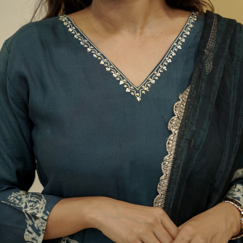 Load image into Gallery viewer, MUSLIN SILK KURTI SET-4716