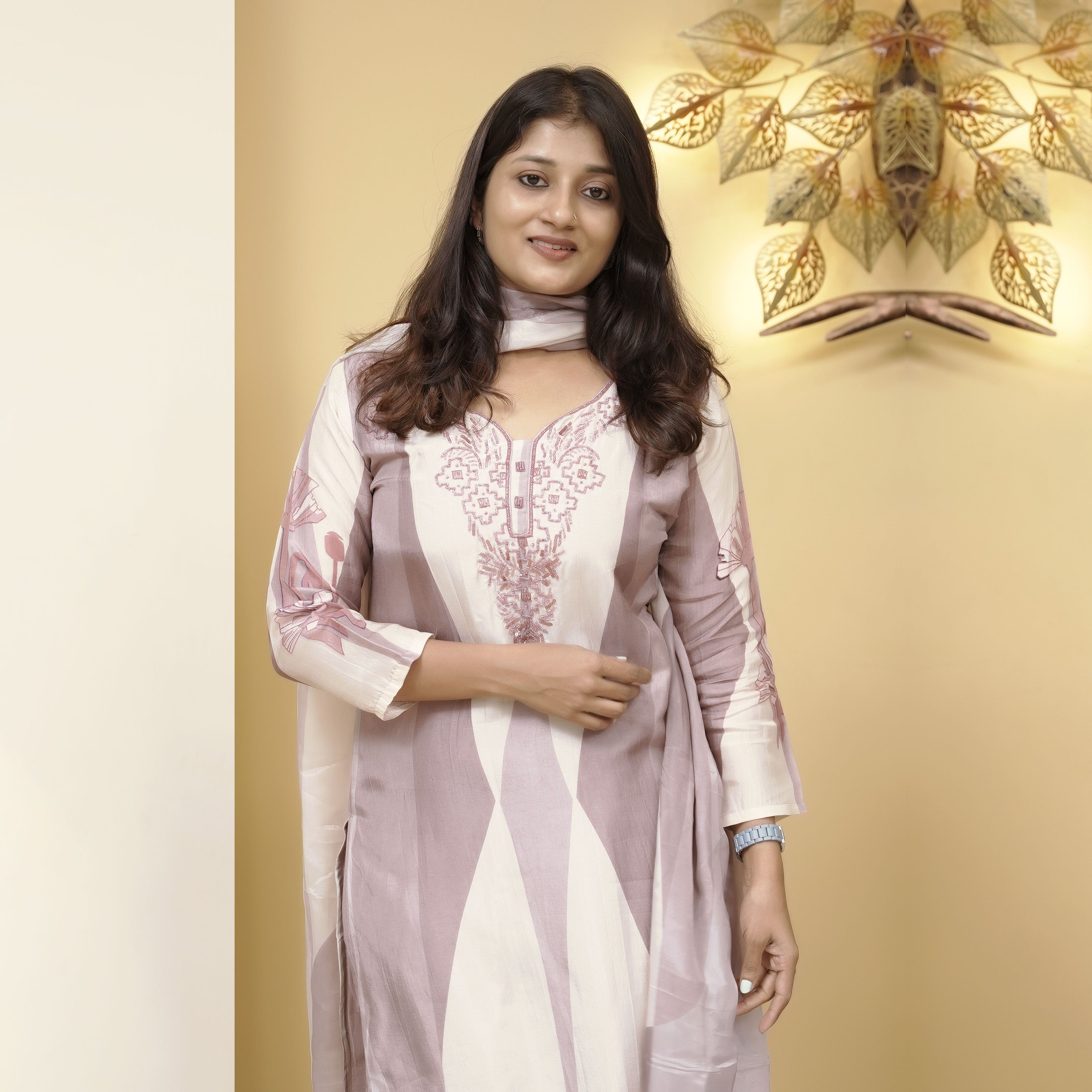 Load image into Gallery viewer, Crepe Silk Kurti Set - 4716