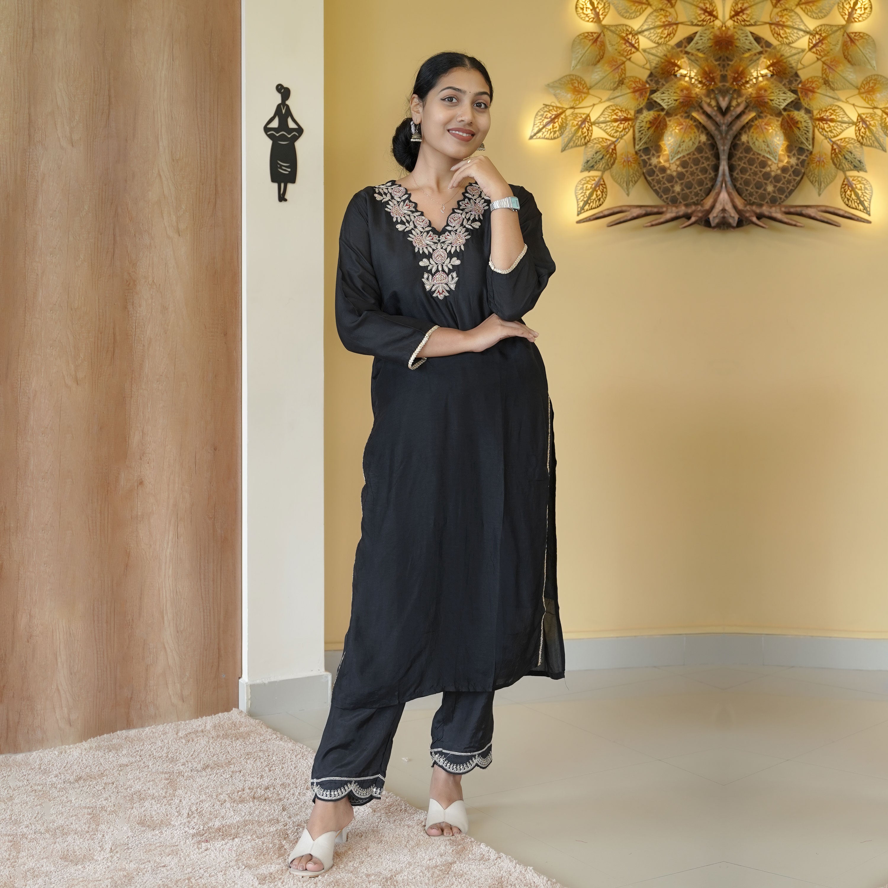 Load image into Gallery viewer, Gaji Silk Stitched Suit-4845