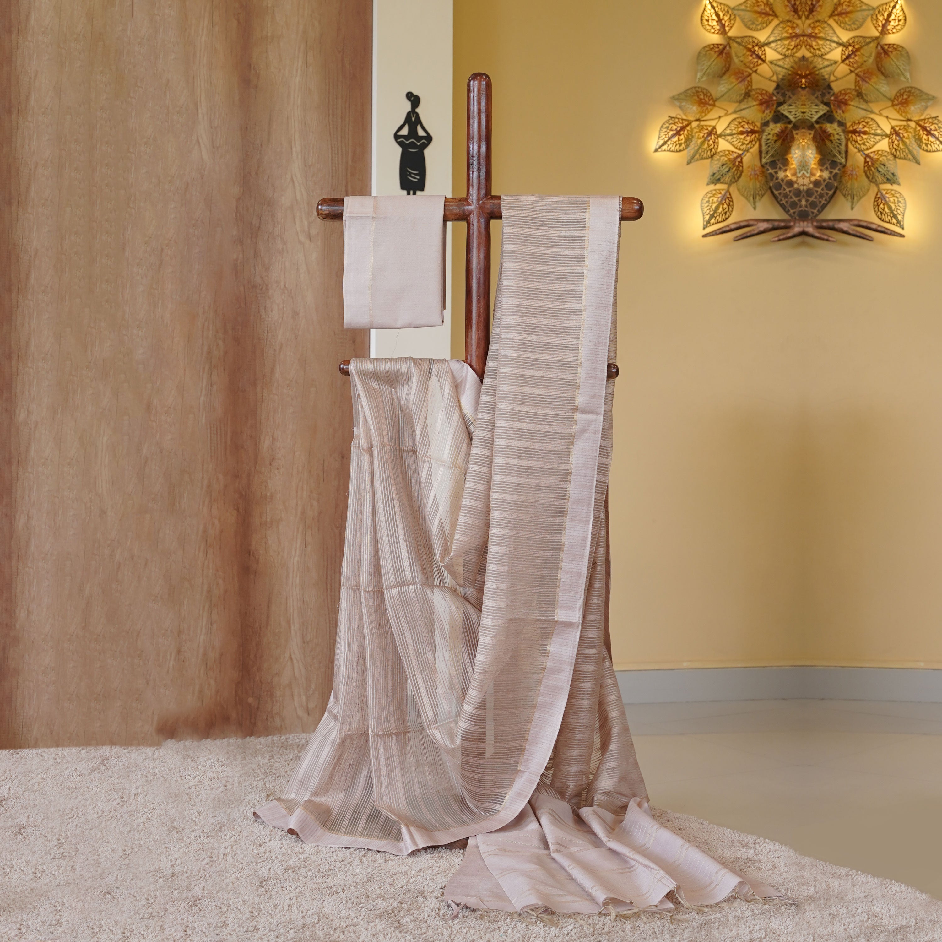 Load image into Gallery viewer, Organza Silk Saree-4820