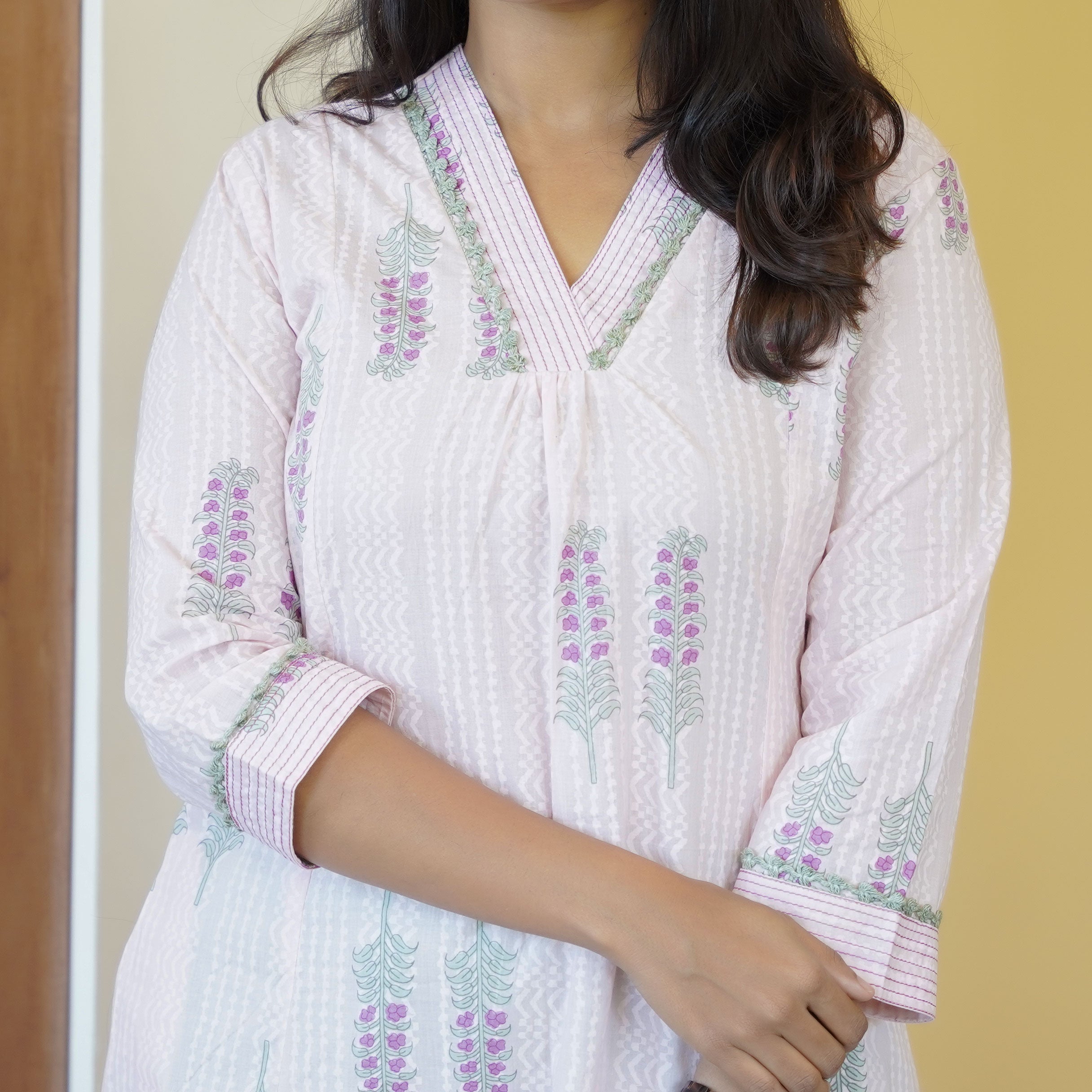 Load image into Gallery viewer, Pure Cotton Kurti - 4421