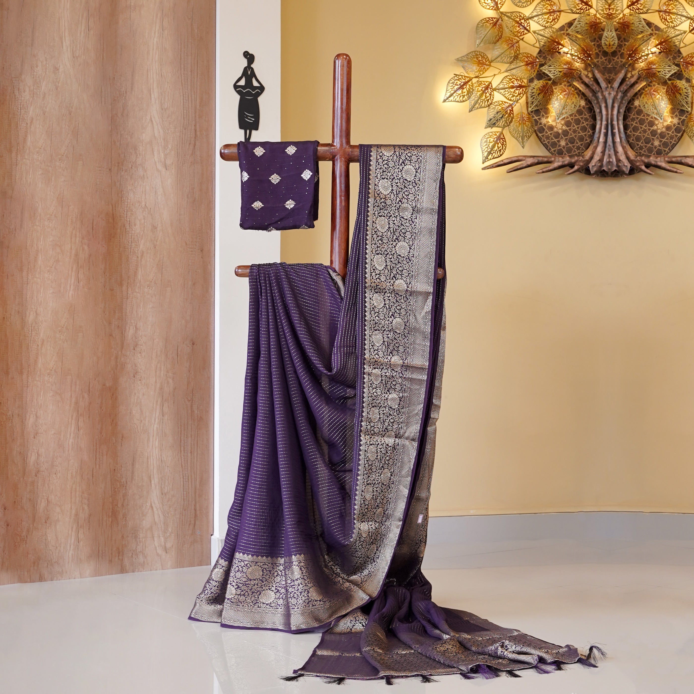 Load image into Gallery viewer, Crepe Silk Saree(Pre-Order) - 4814