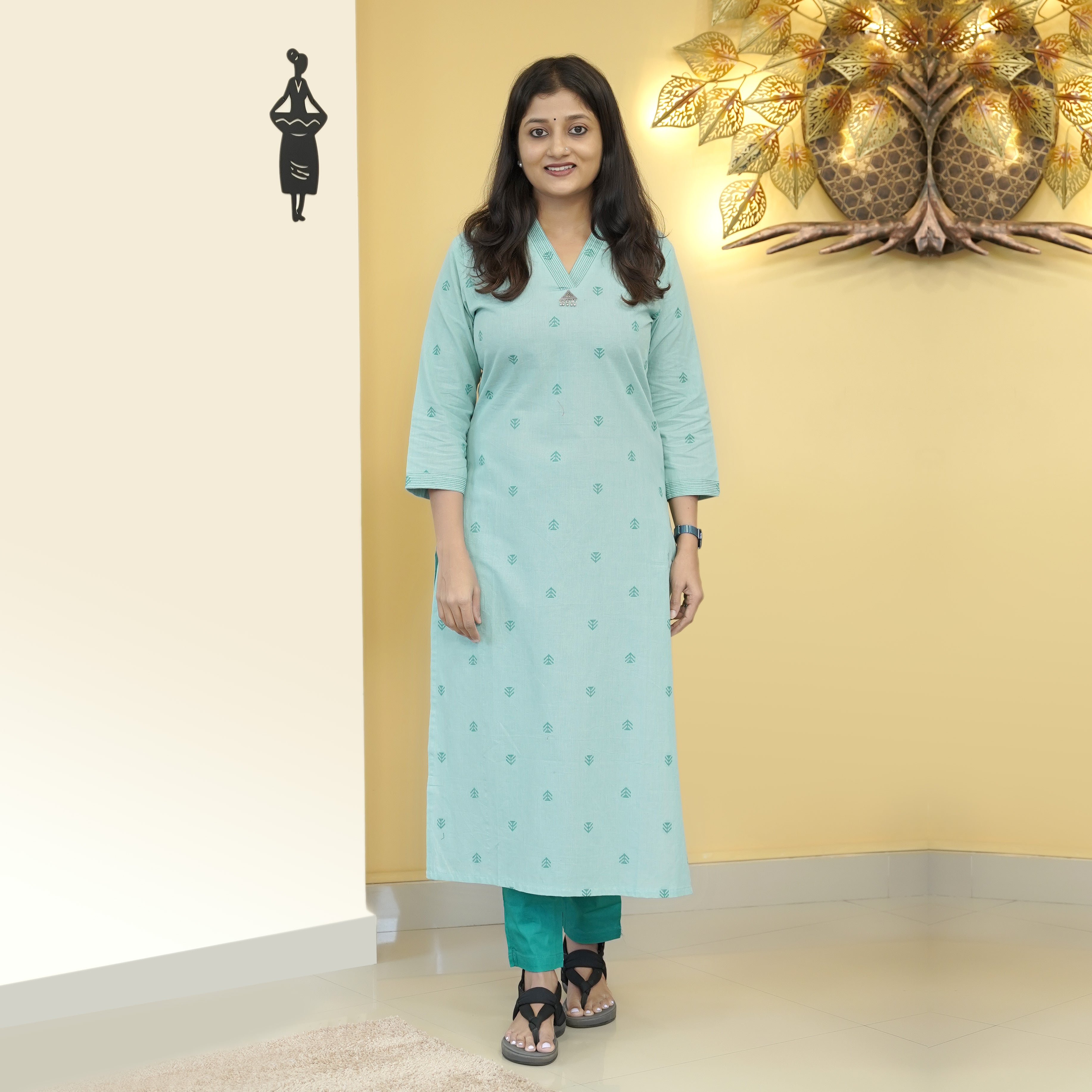 Load image into Gallery viewer, PURE COTTON SLITTED KURTI-4598