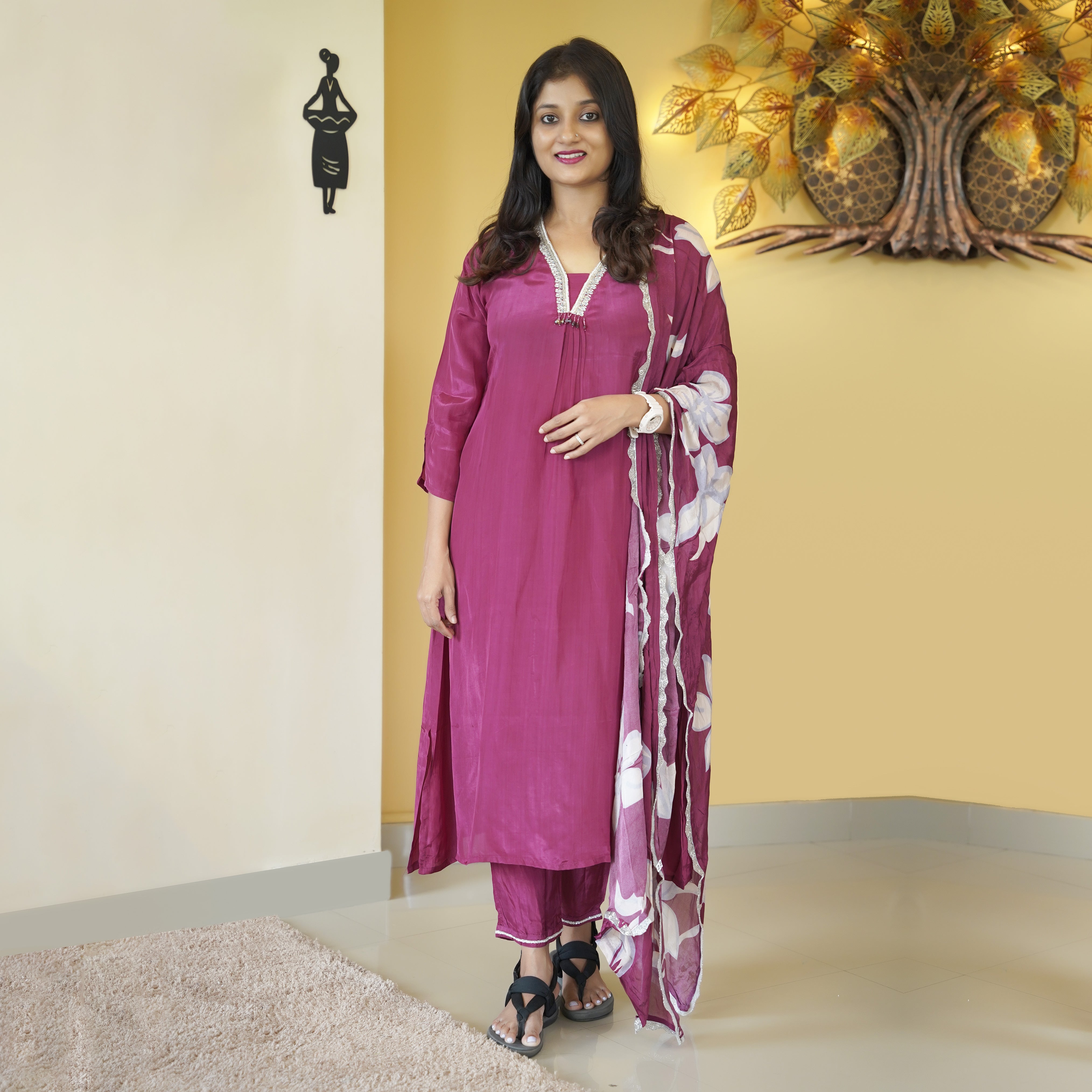Load image into Gallery viewer, Crepe Silk Stitched Suit- 5053