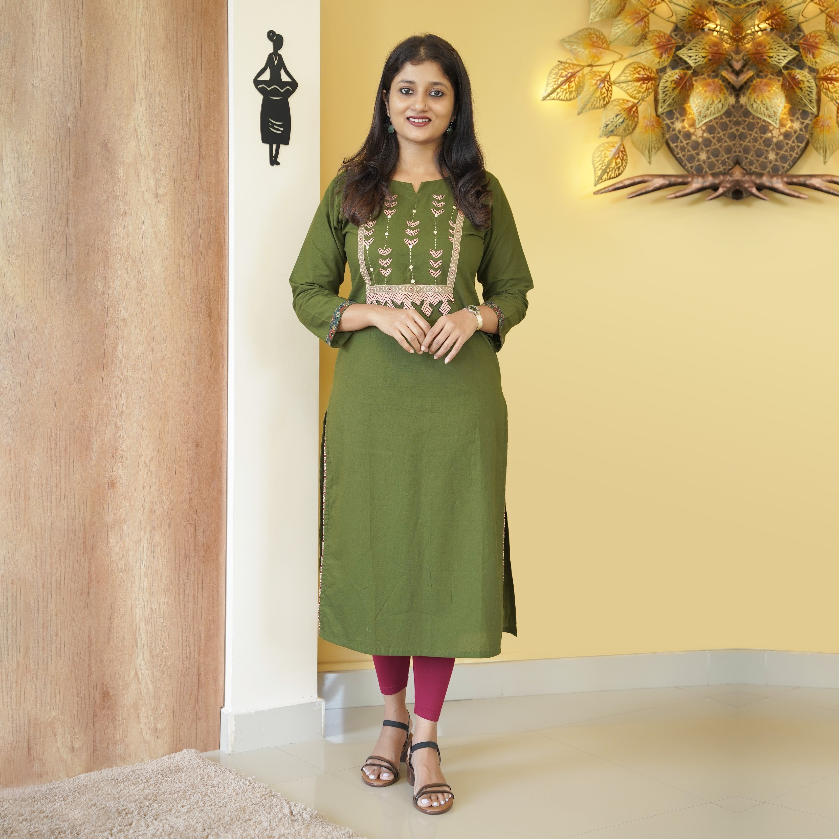 Load image into Gallery viewer, Pure cotton Slitted Kurti-5032