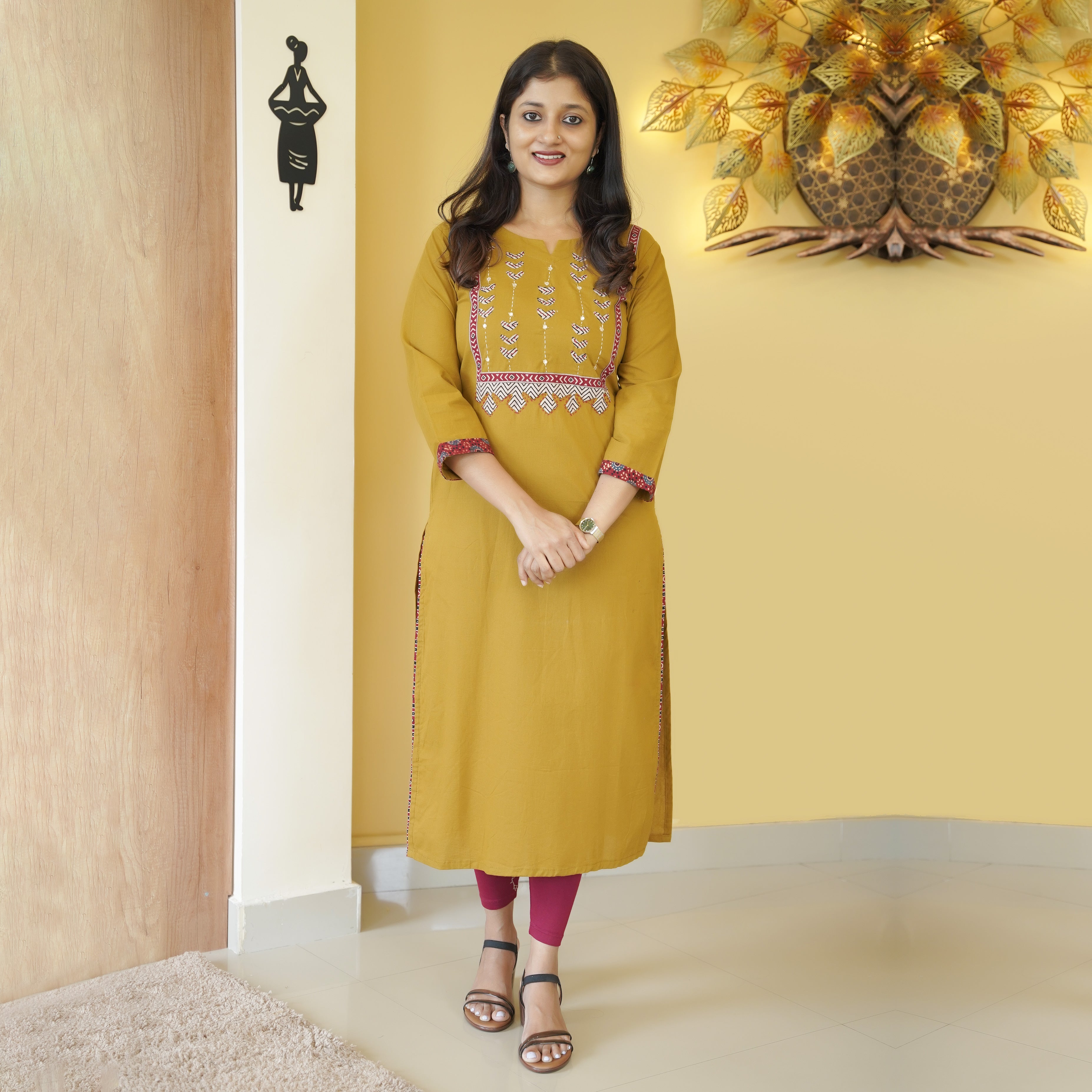 Load image into Gallery viewer, Pure cotton Slitted Kurti-5032