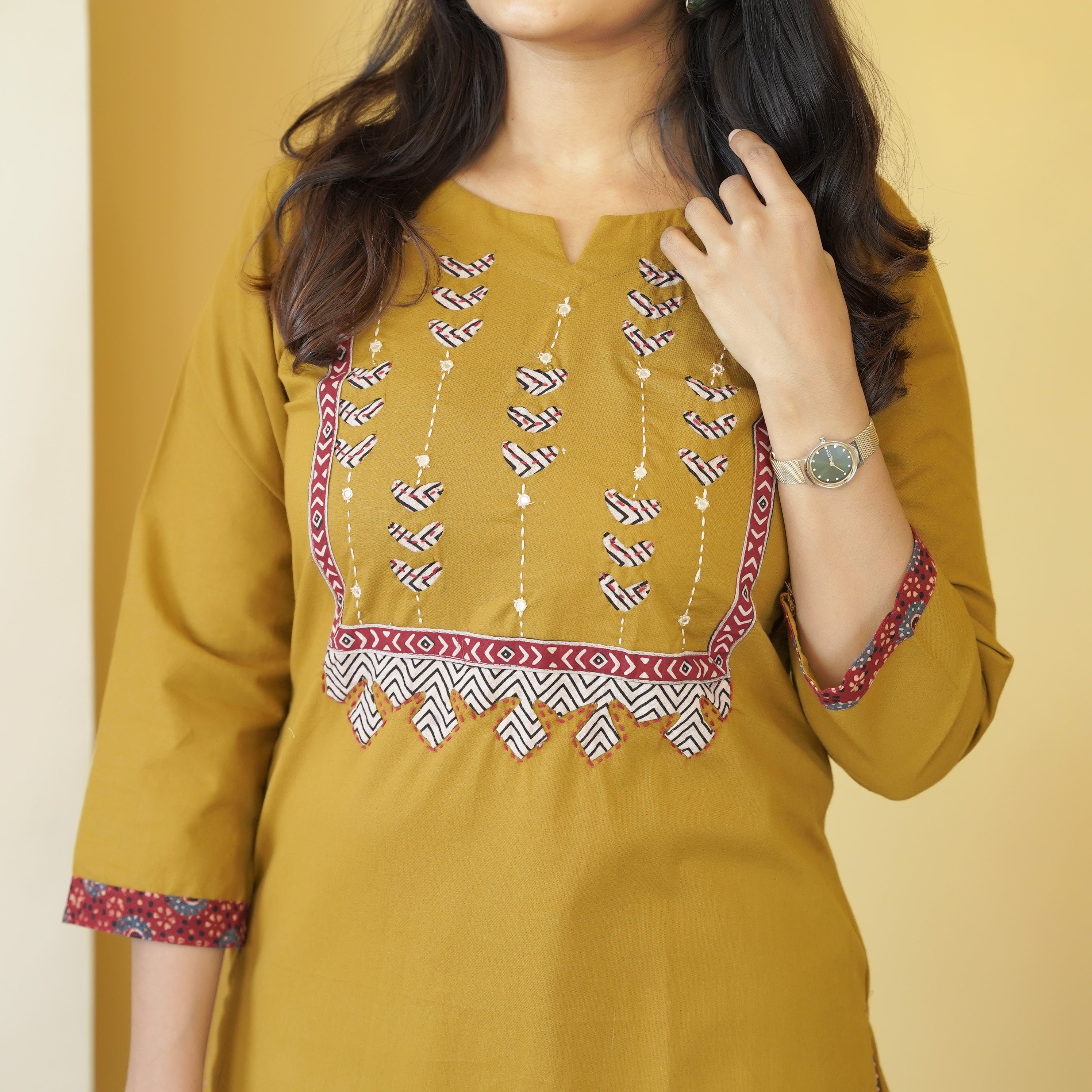 Load image into Gallery viewer, Pure cotton Slitted Kurti-5032