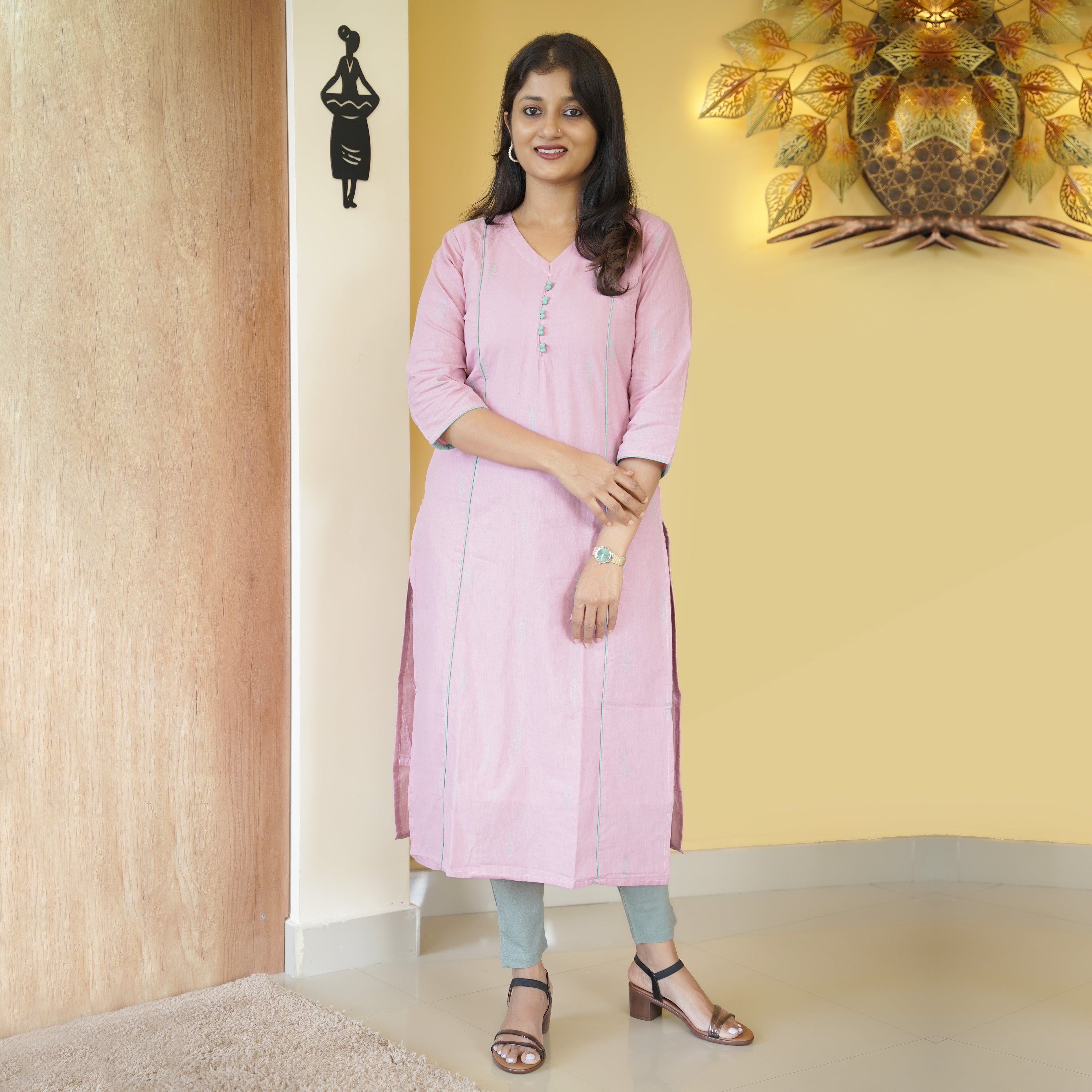 Load image into Gallery viewer, Pure Cotton Slitted Kurti-5100