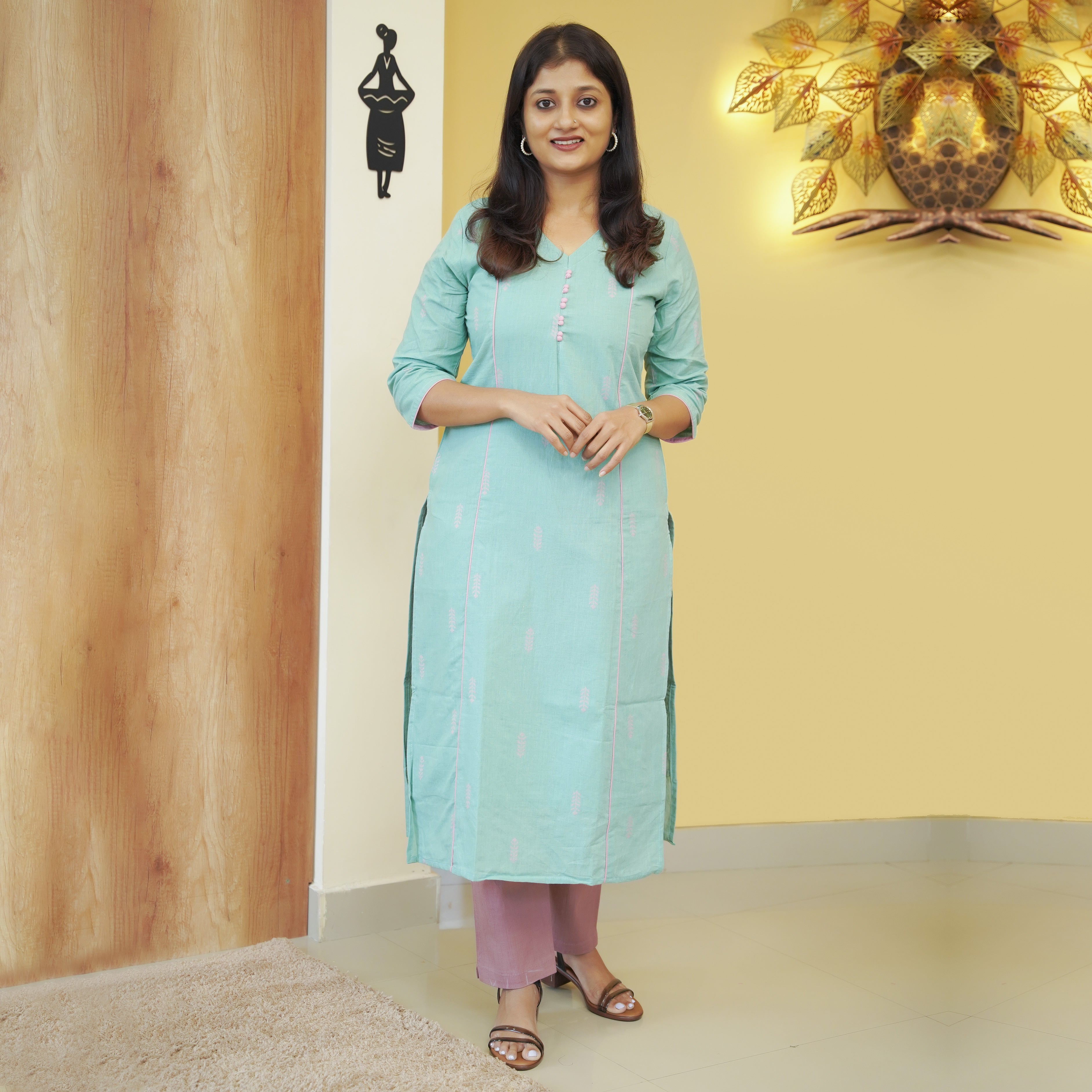 Load image into Gallery viewer, Pure Cotton Slitted Kurti-5100