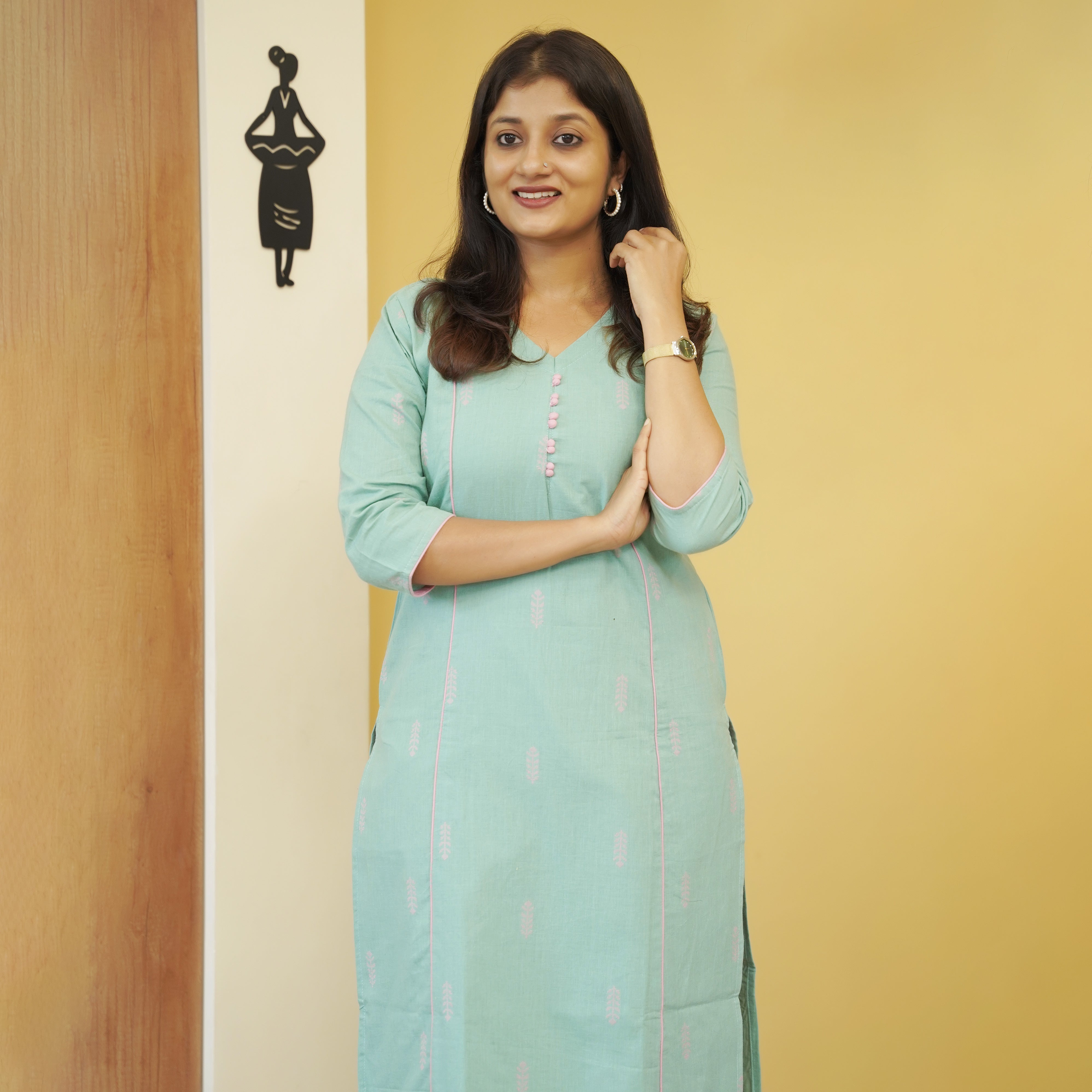 Load image into Gallery viewer, Pure Cotton Slitted Kurti-5100