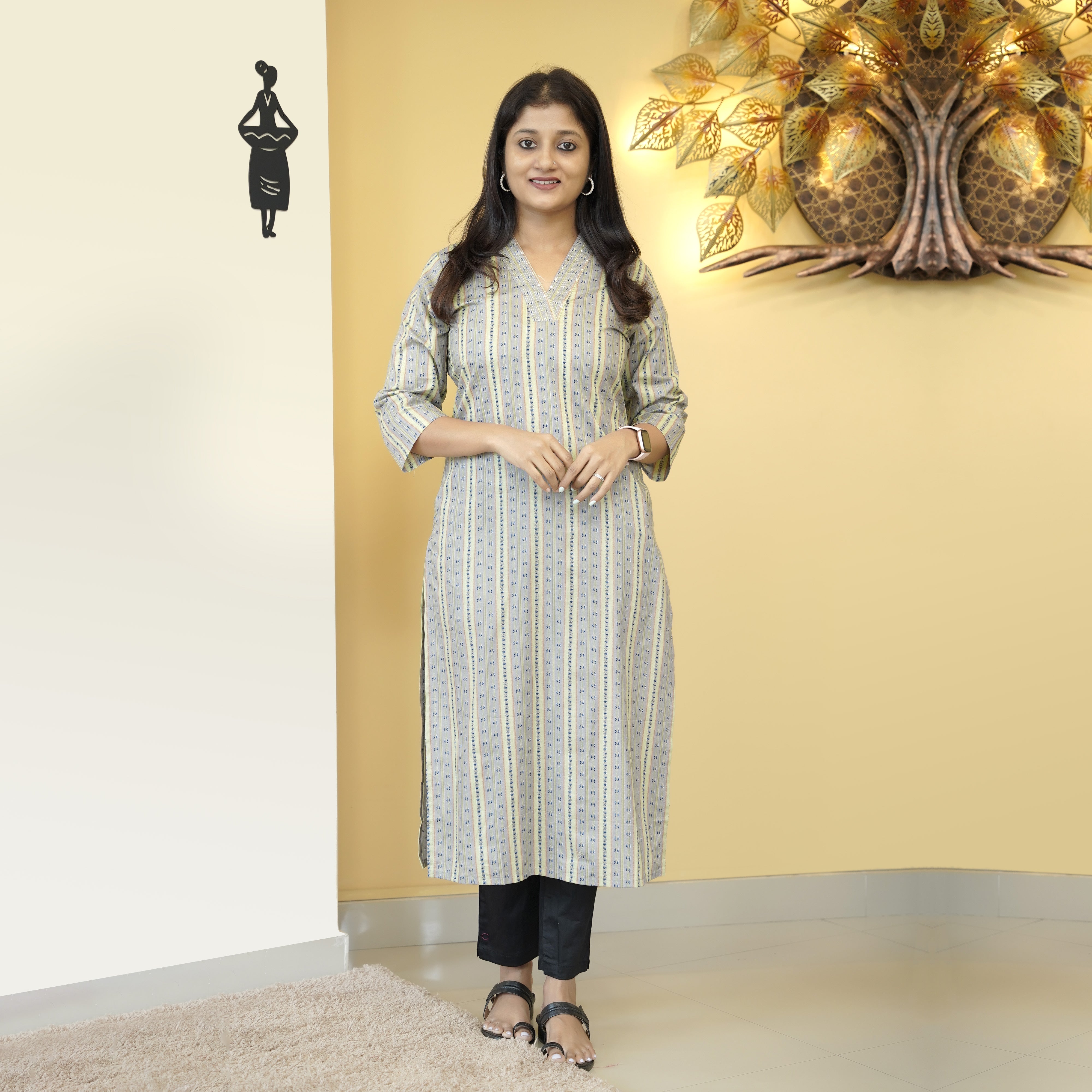 Load image into Gallery viewer, Muslin Silk Slitted Kurti-5035
