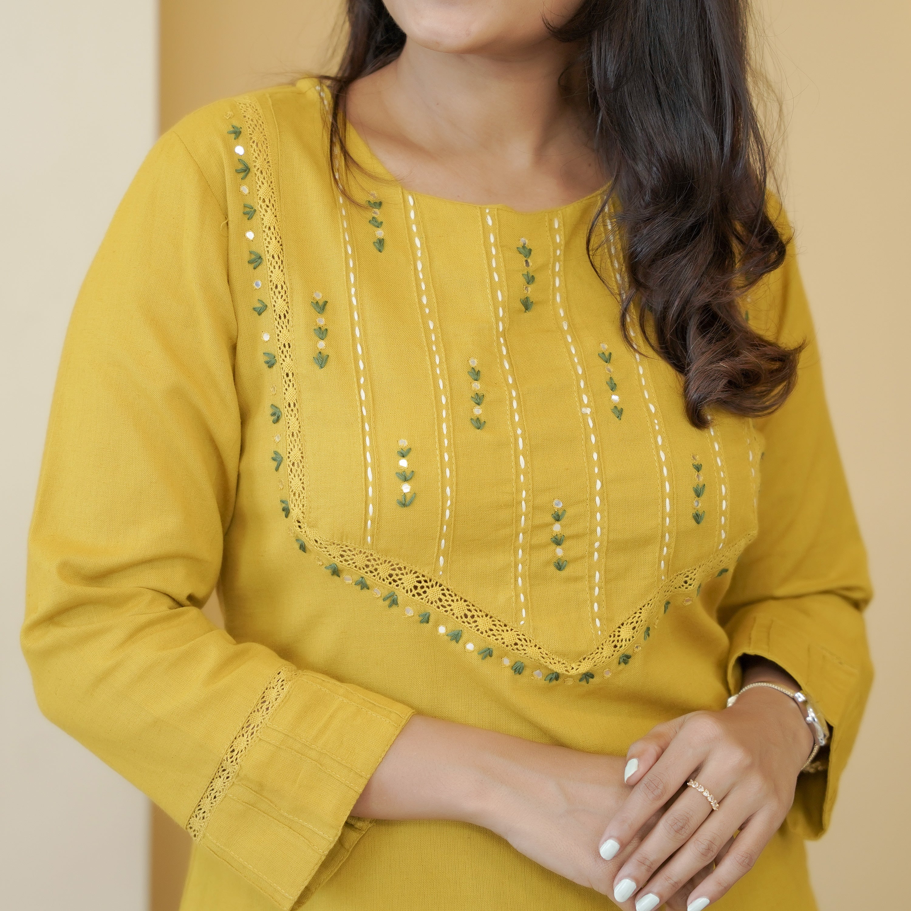 Load image into Gallery viewer, Pure Cotton Slitted Kurti Set-5016