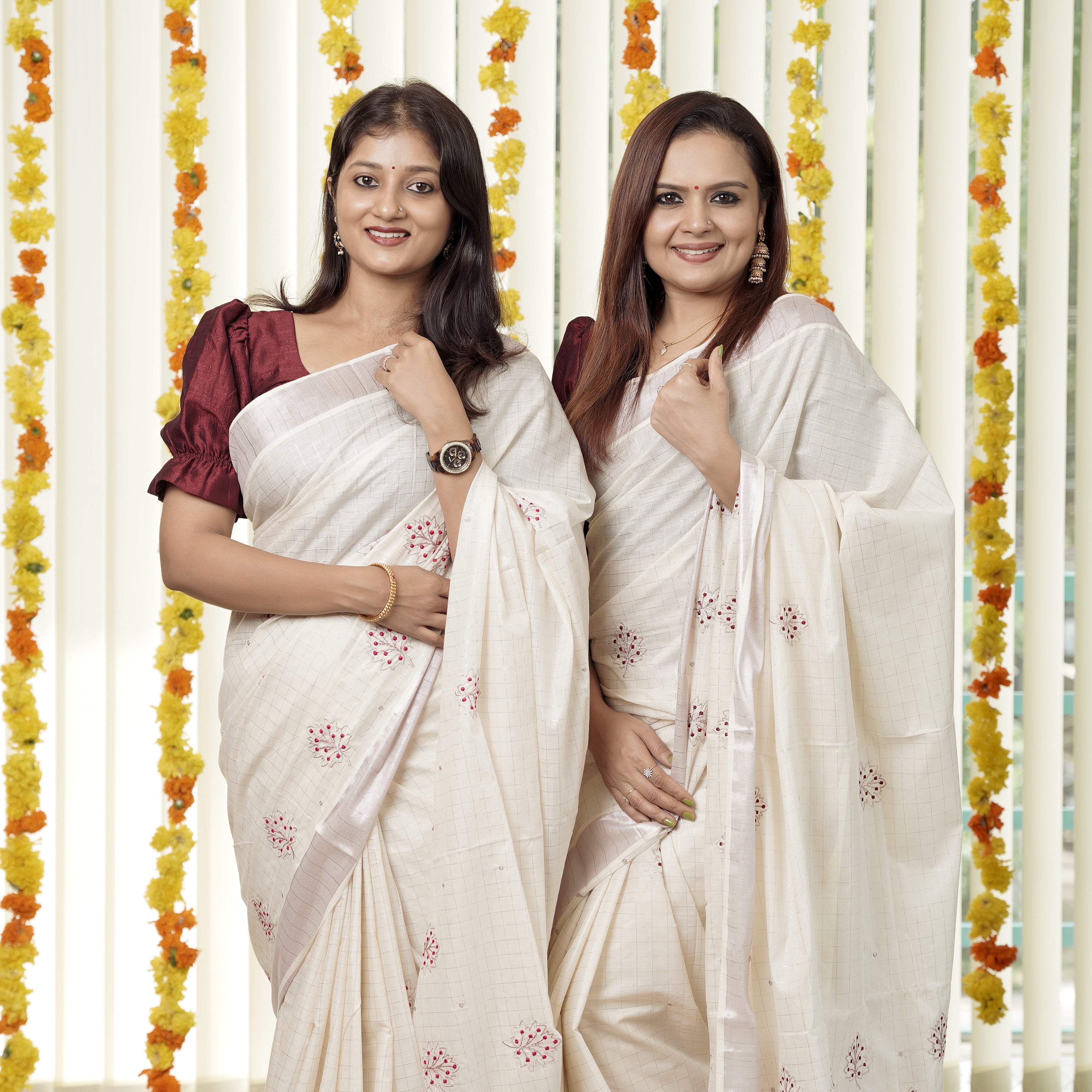 Load image into Gallery viewer, Kerala Checked Saree-5067