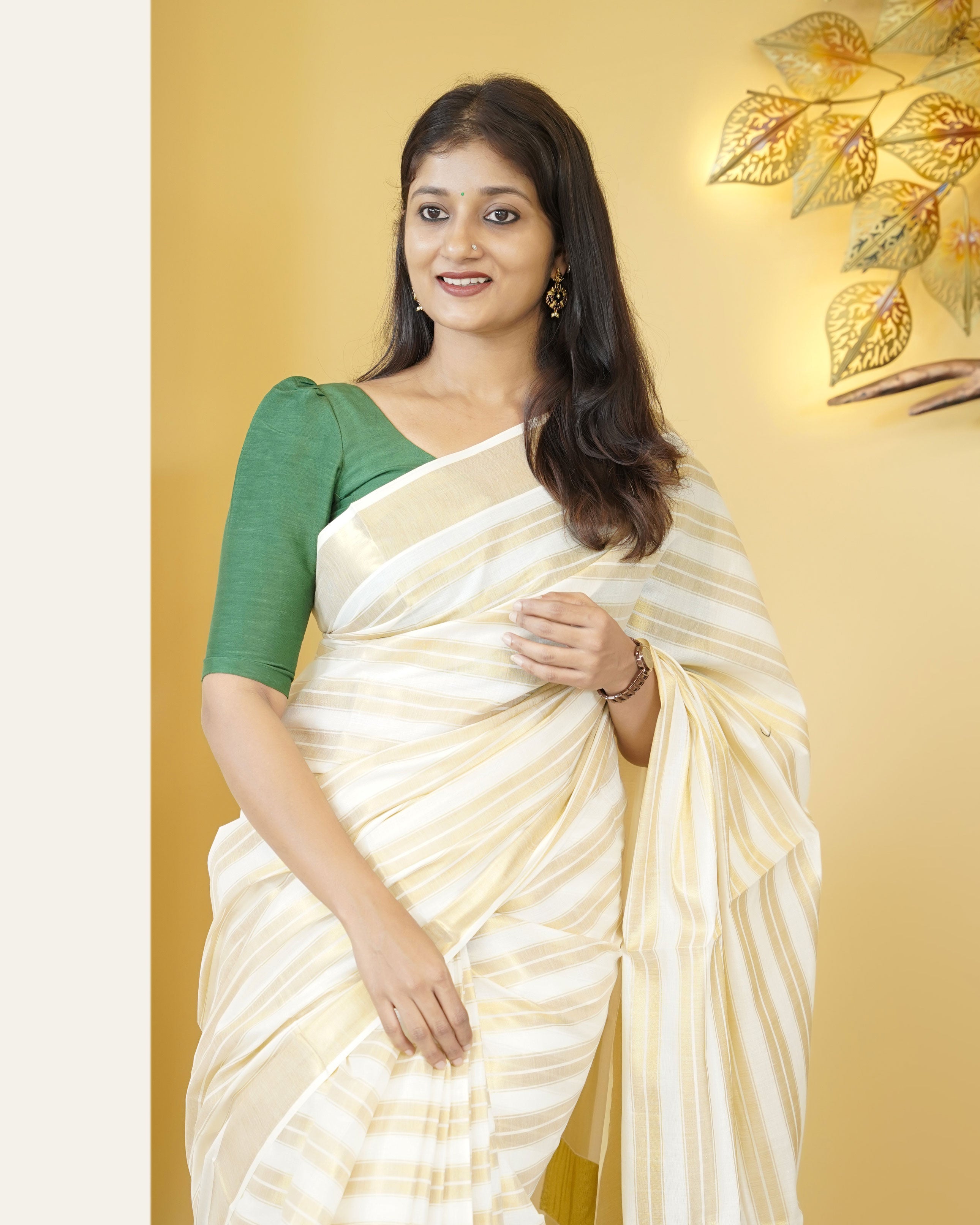 Load image into Gallery viewer, Kerala Kasavu Saree-5059