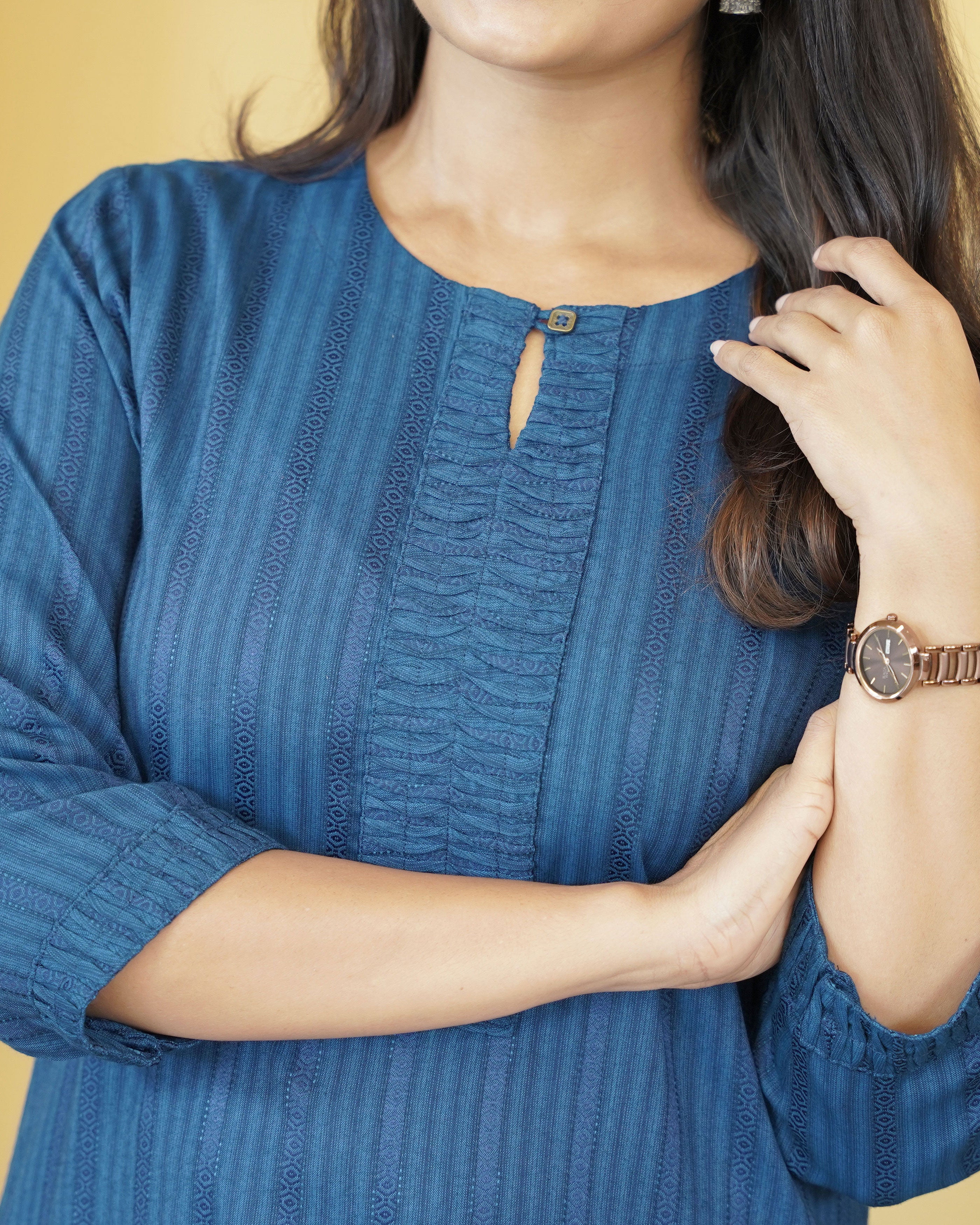 Load image into Gallery viewer, Cotton A-Line Slitted Kurti-5157