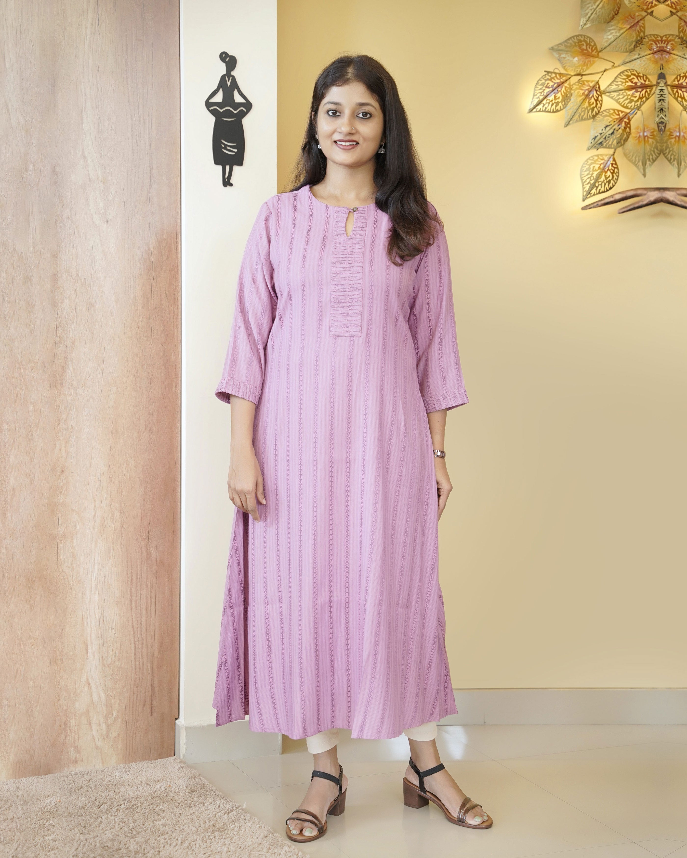 Load image into Gallery viewer, Cotton A-Line Slitted Kurti-5157