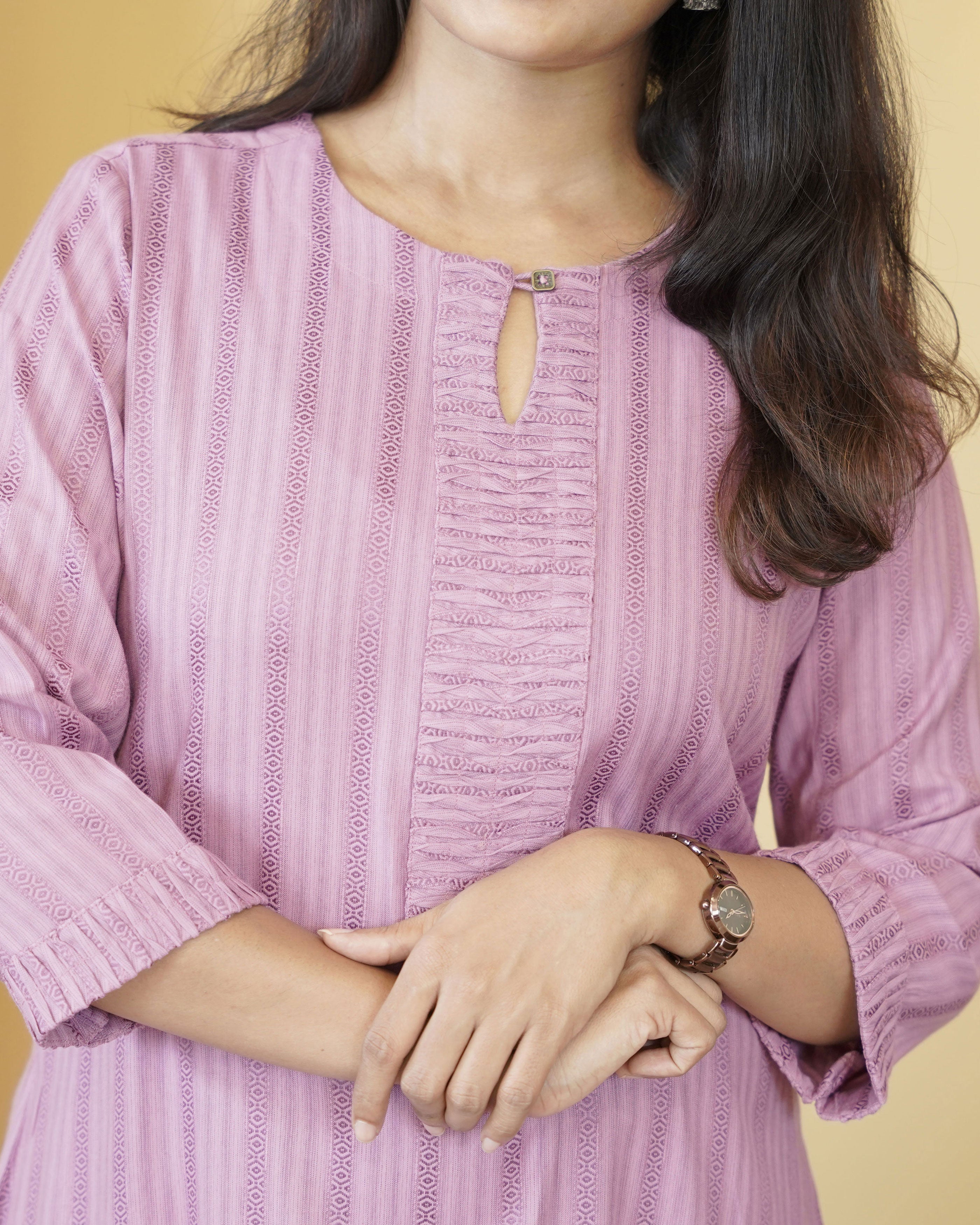 Load image into Gallery viewer, Cotton A-Line Slitted Kurti-5157