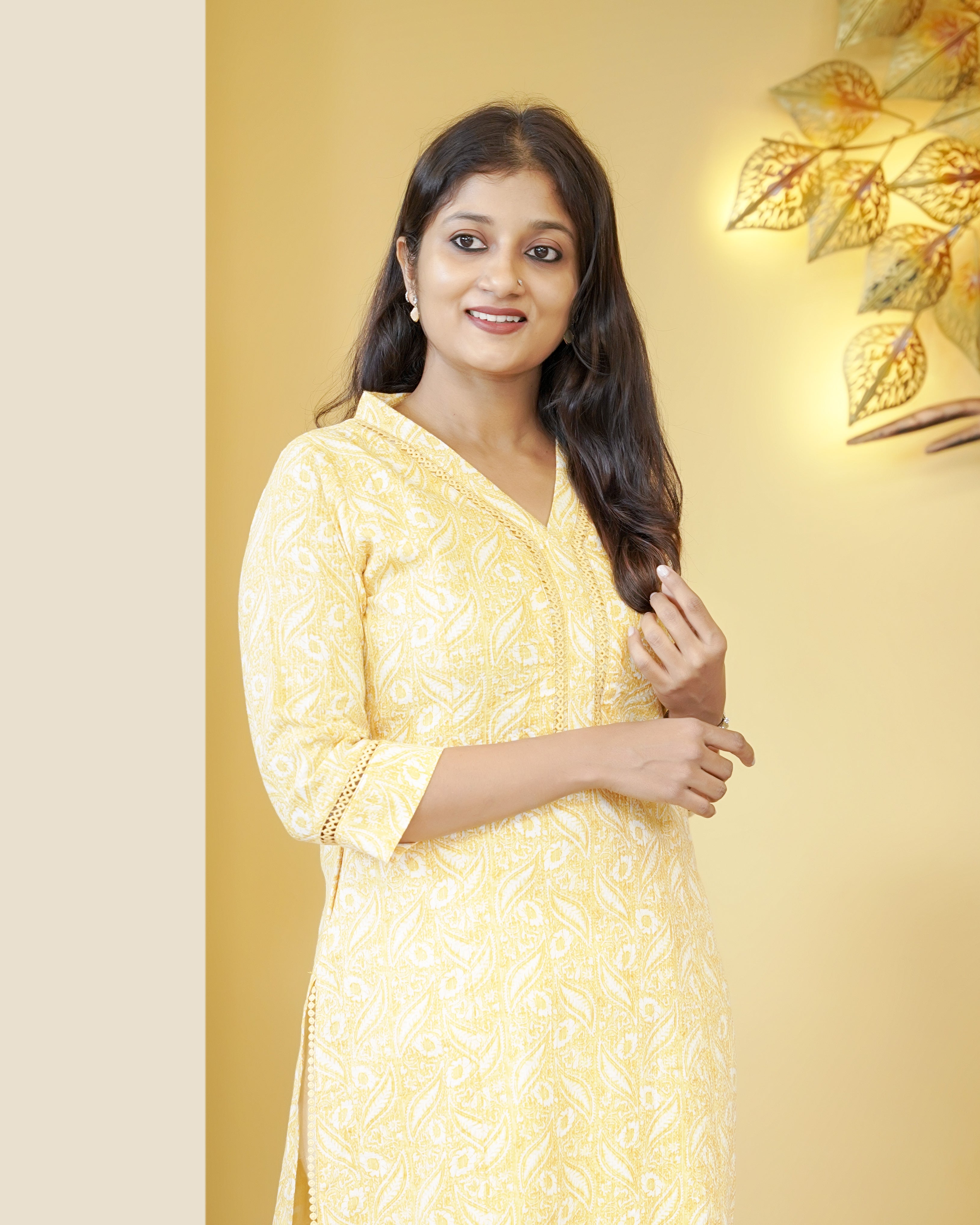 Load image into Gallery viewer, Pure Cotton Slitted Kurti- 4366