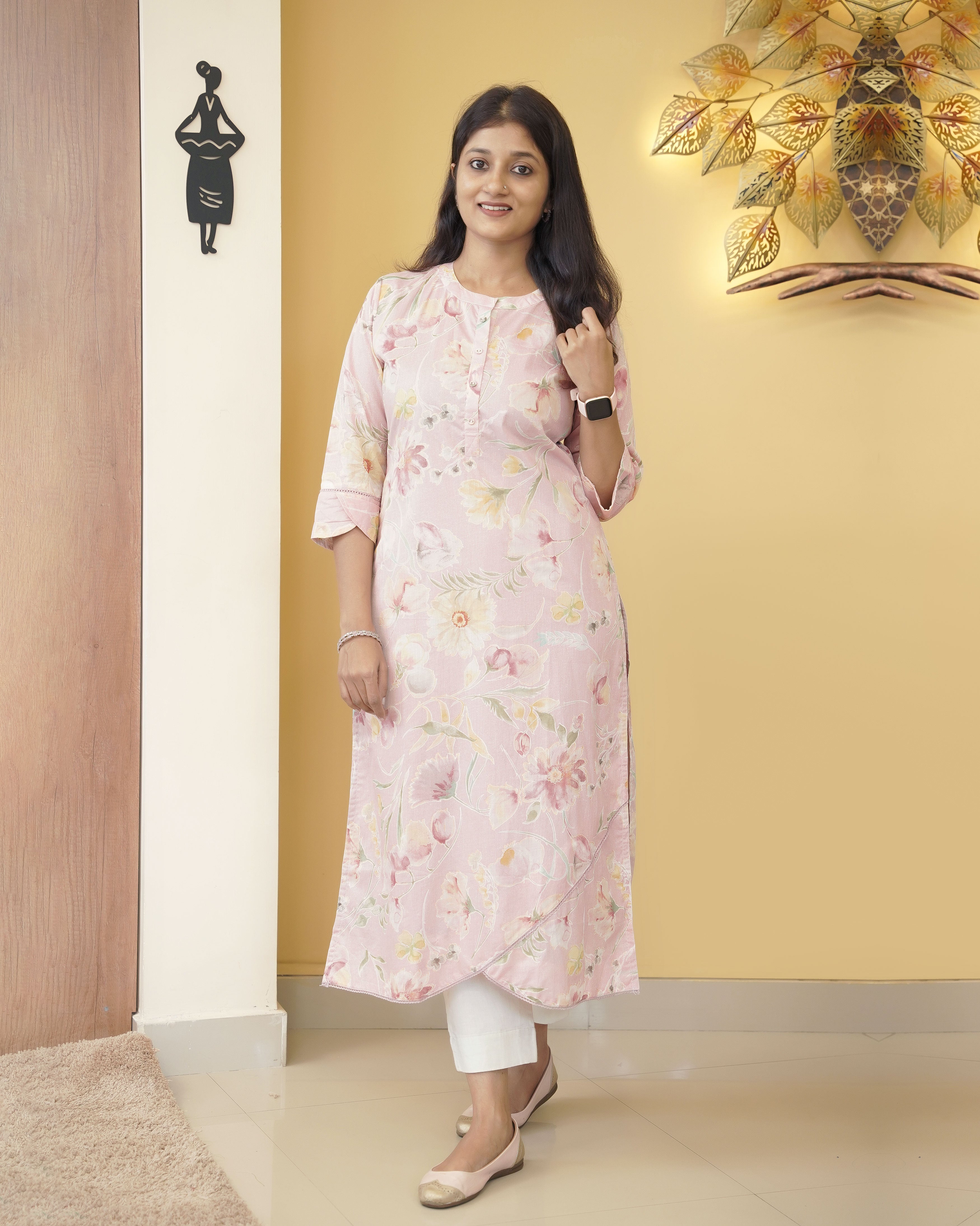 Load image into Gallery viewer, Shimmer Cotton Slitted Kurti-4131